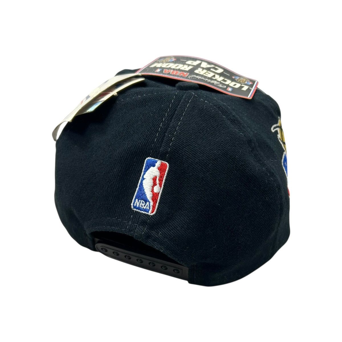 NBA VTG 90s CHICAGO BULLS LOGO ATHLETIC 1997 CHAMPIONS SNAPBACK Size ONE SIZE - 5 Thumbnail
