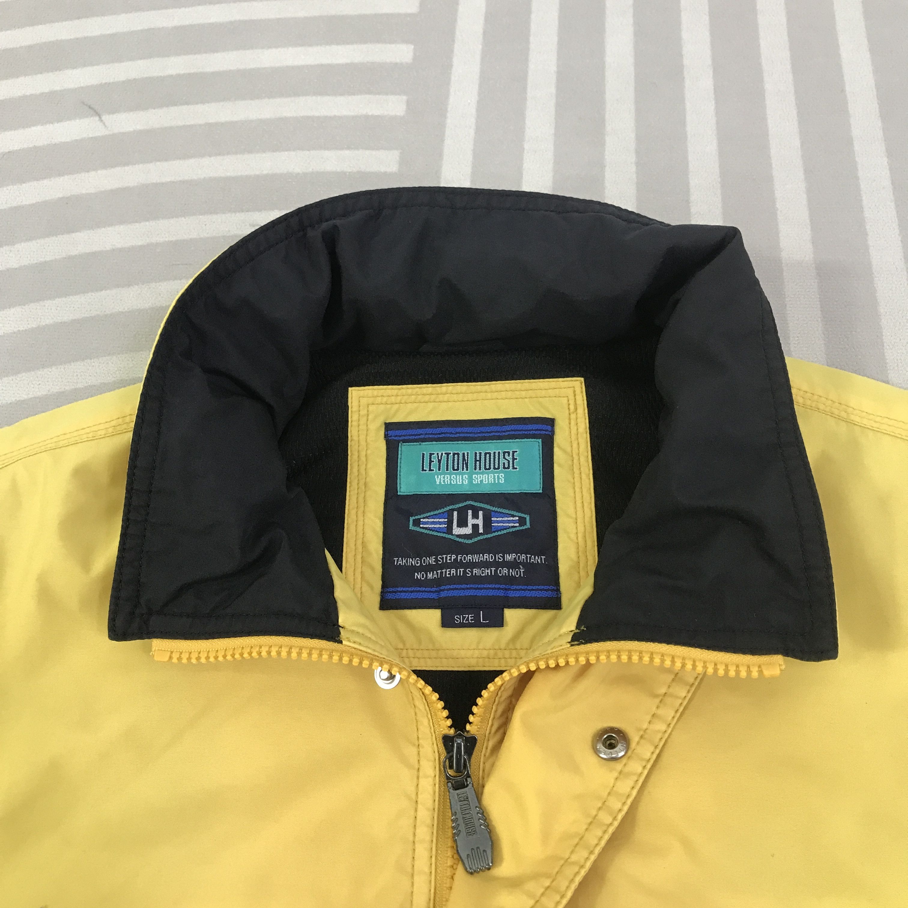 Japanese Brand Vintage Leyton House Versus Sports Bomber Jacket K128B16 Size US L / EU 52-54 / 3 - 5 Thumbnail
