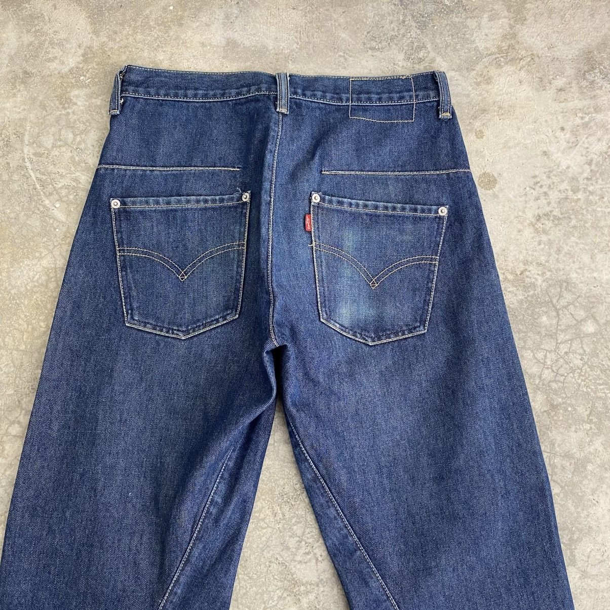 Levi's Vintage Levis Engineered Twisted Leg Relaxed Denim Jeans Size US 29 - 8 Thumbnail