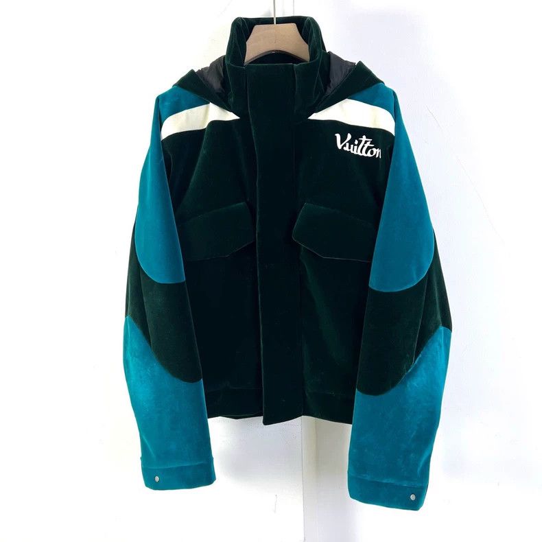 Louis Vuitton Louis Vuitton Lake Green Velvet Jacket 2502-Nextarrow Size US L / EU 52-54 / 3 - 2 Thumbnail