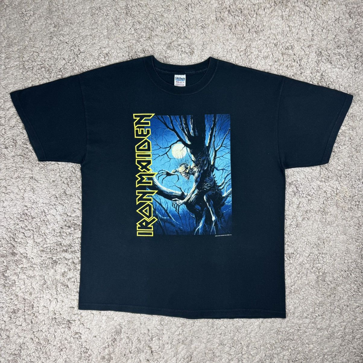 Band Tees Vintage Iron Maiden 'Fear of the Dark' Graphic Art T-shirt Size US XL / EU 56 / 4 - 1 Thumbnail