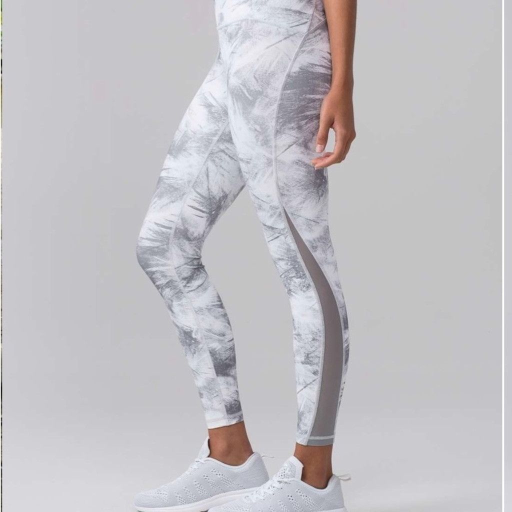 Lululemon Lululemon Train Times 7/8 Length | EUC | Sz 6 Size 28" / US 6 / IT 42 - 1 Thumbnail