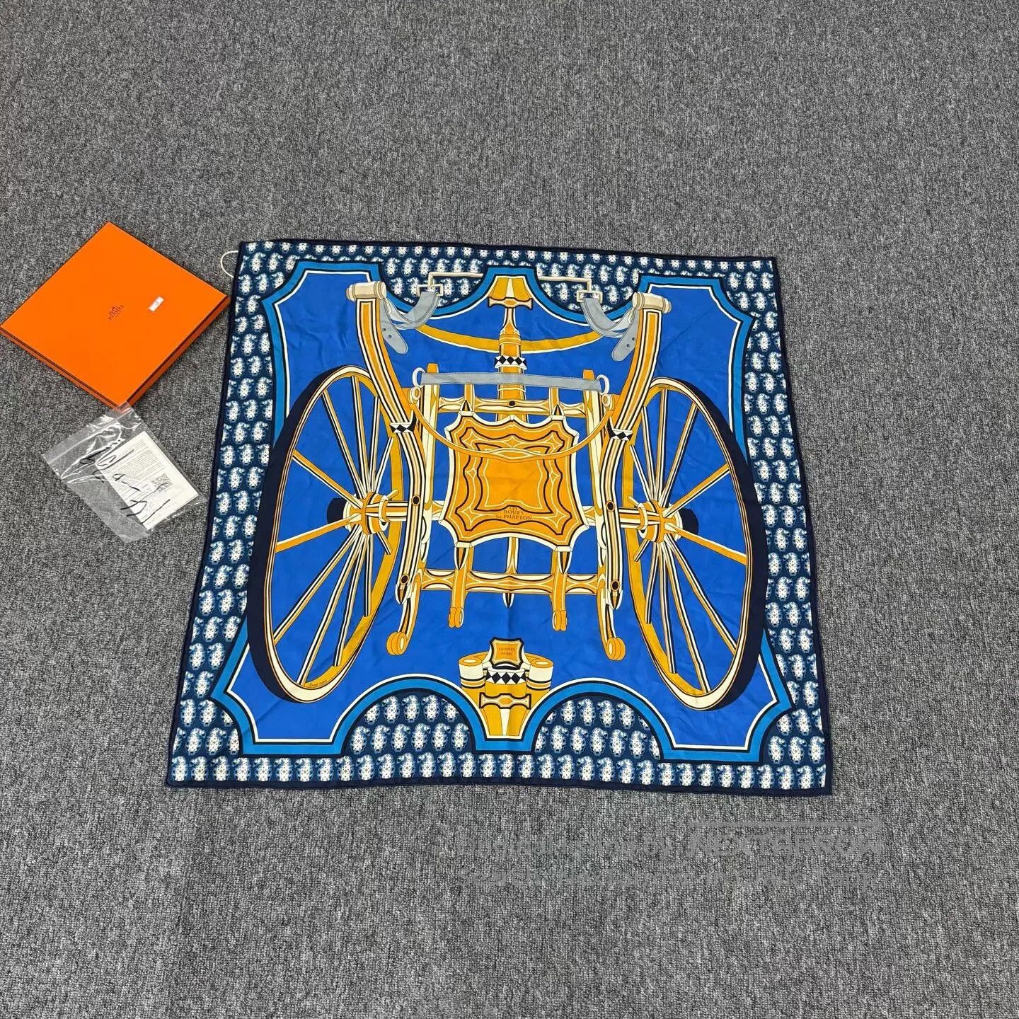 Hermes Hermes Fare's Wheel, Blue Gold, Scarf| Size ONE SIZE - 1 Thumbnail