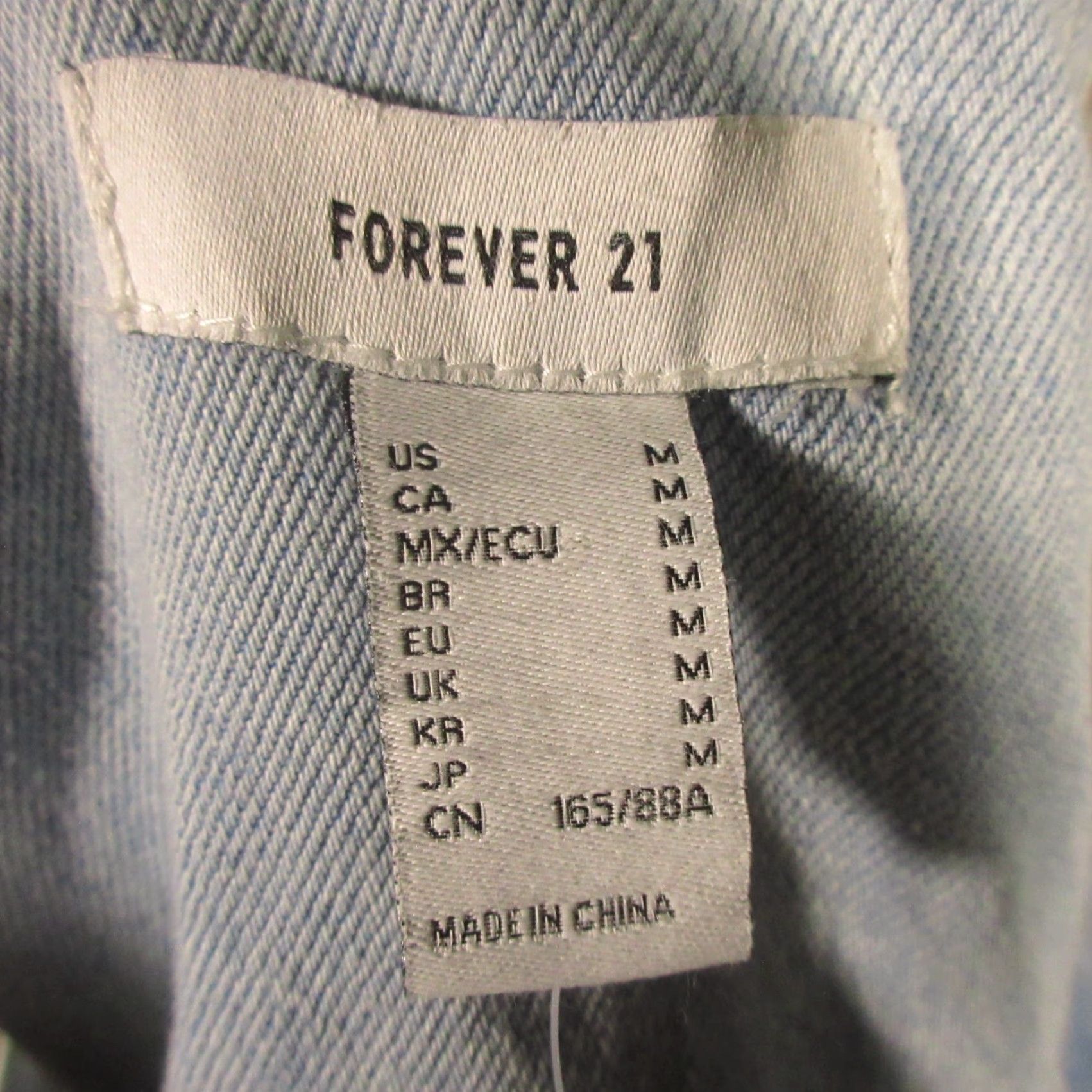 Forever 21 Forever 21 Overall Shorts Women M Denim Floral Embellished Blue 90s Y2K Fairy Casual Bermuda Shorts Size 32" / US 10 / IT 46 - 3 Thumbnail