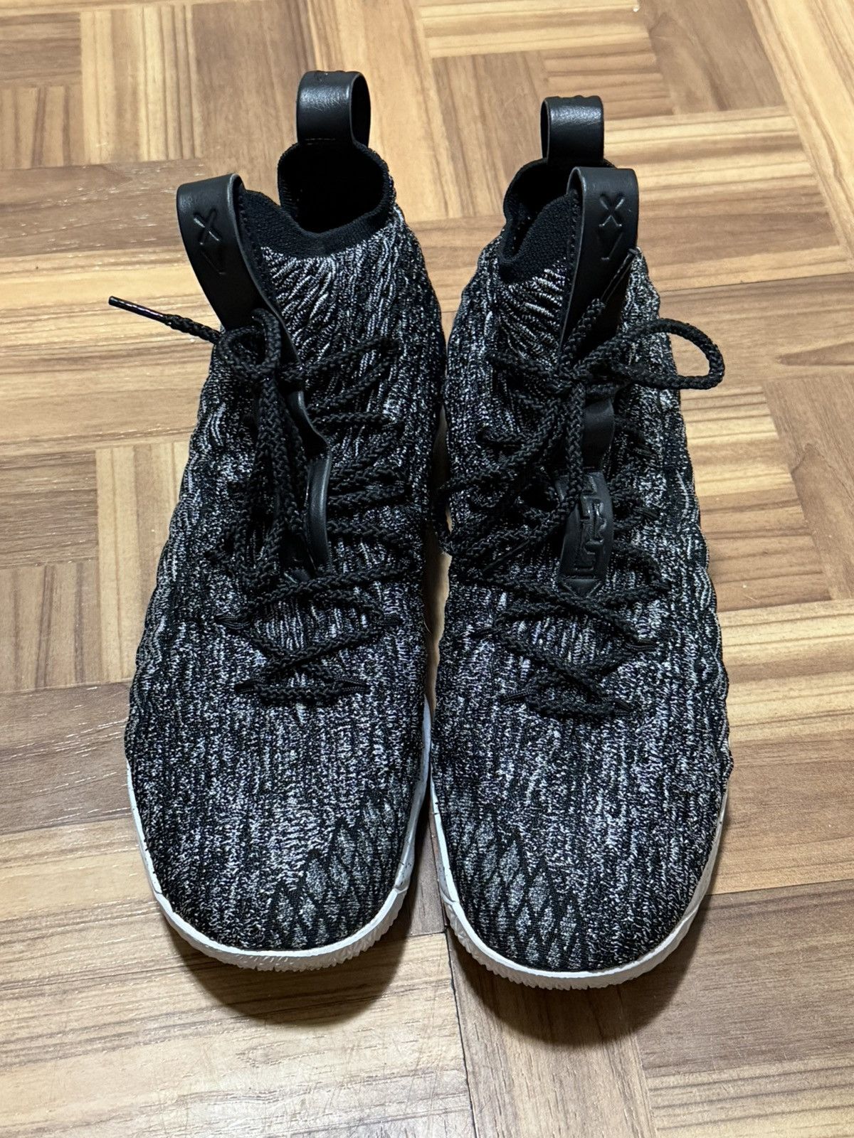 Nike Nike LeBron 15 Ashes Size US 11 / EU 44 - 3 Thumbnail