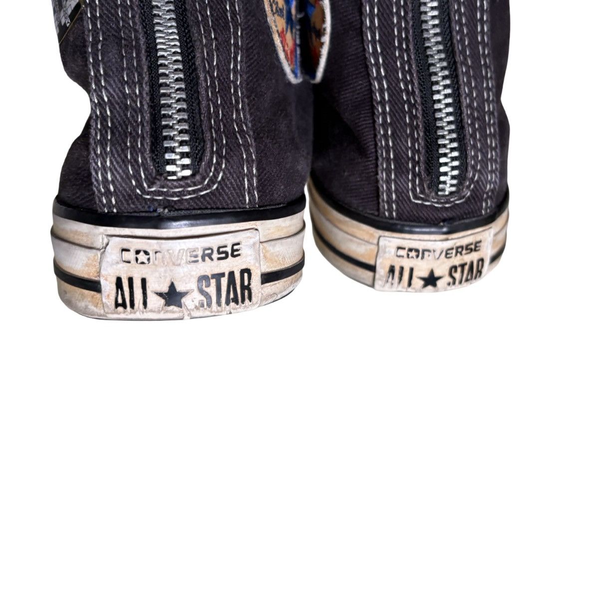 Converse Vintage Y2K Converse High Faded Black Back Zipper Studs Pin Size US 7 / EU 40 - 9 Thumbnail