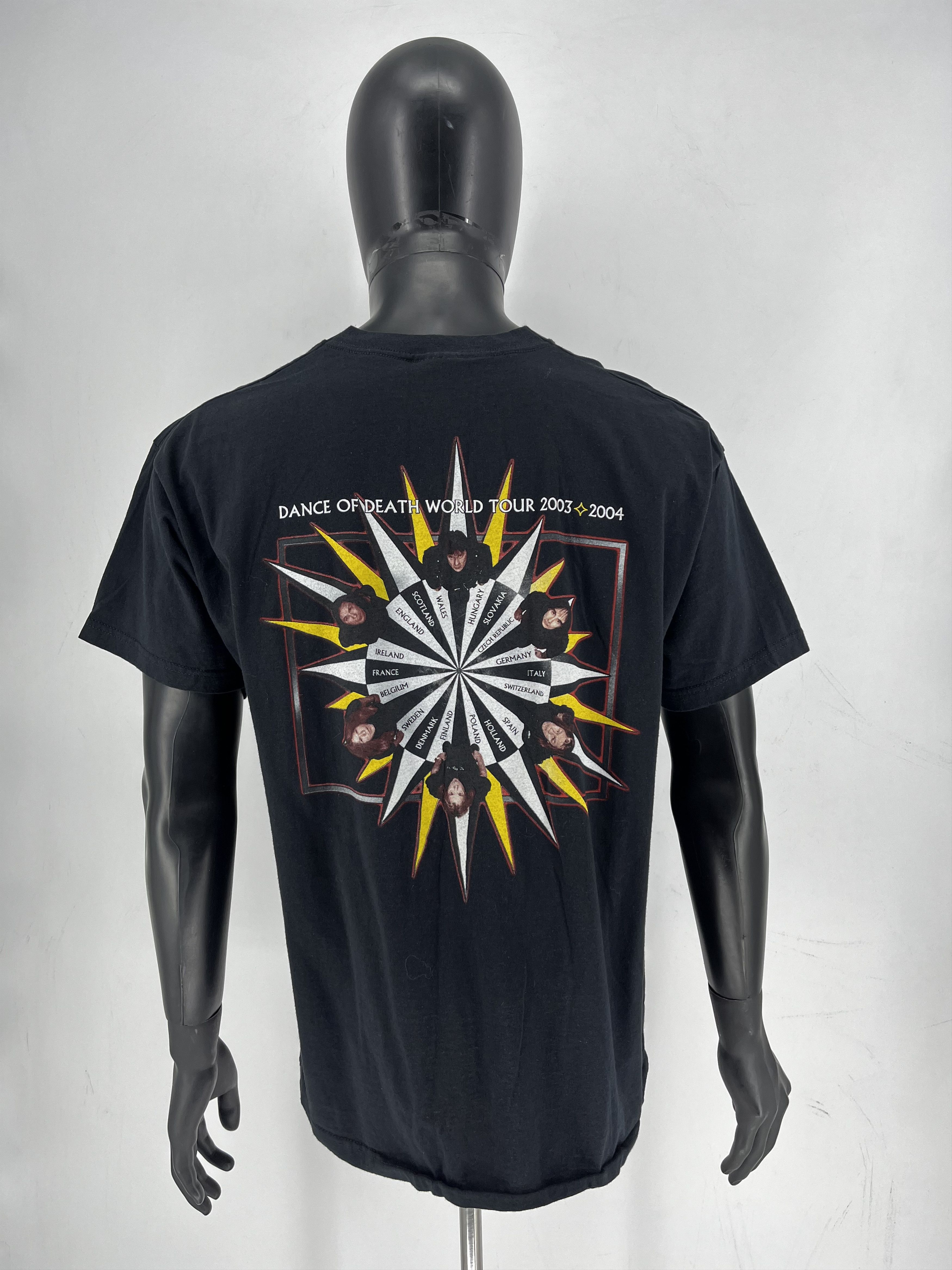 Band Tees Vintage Iron Maiden 2003 Dance of Death T-shirt Size US XL / EU 56 / 4 - 9 Thumbnail