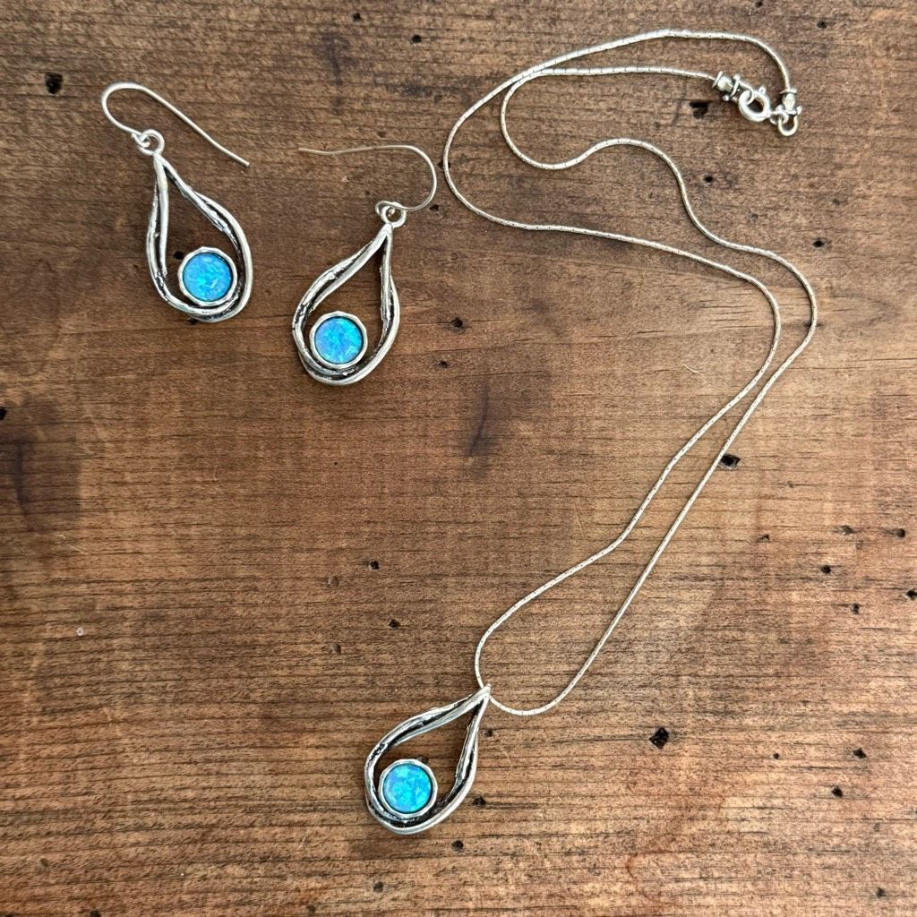 Other 4pc Artisan Blue Opal 925 Sterling Silver Hook Earrings Liqu Size ONE SIZE - 1 Thumbnail