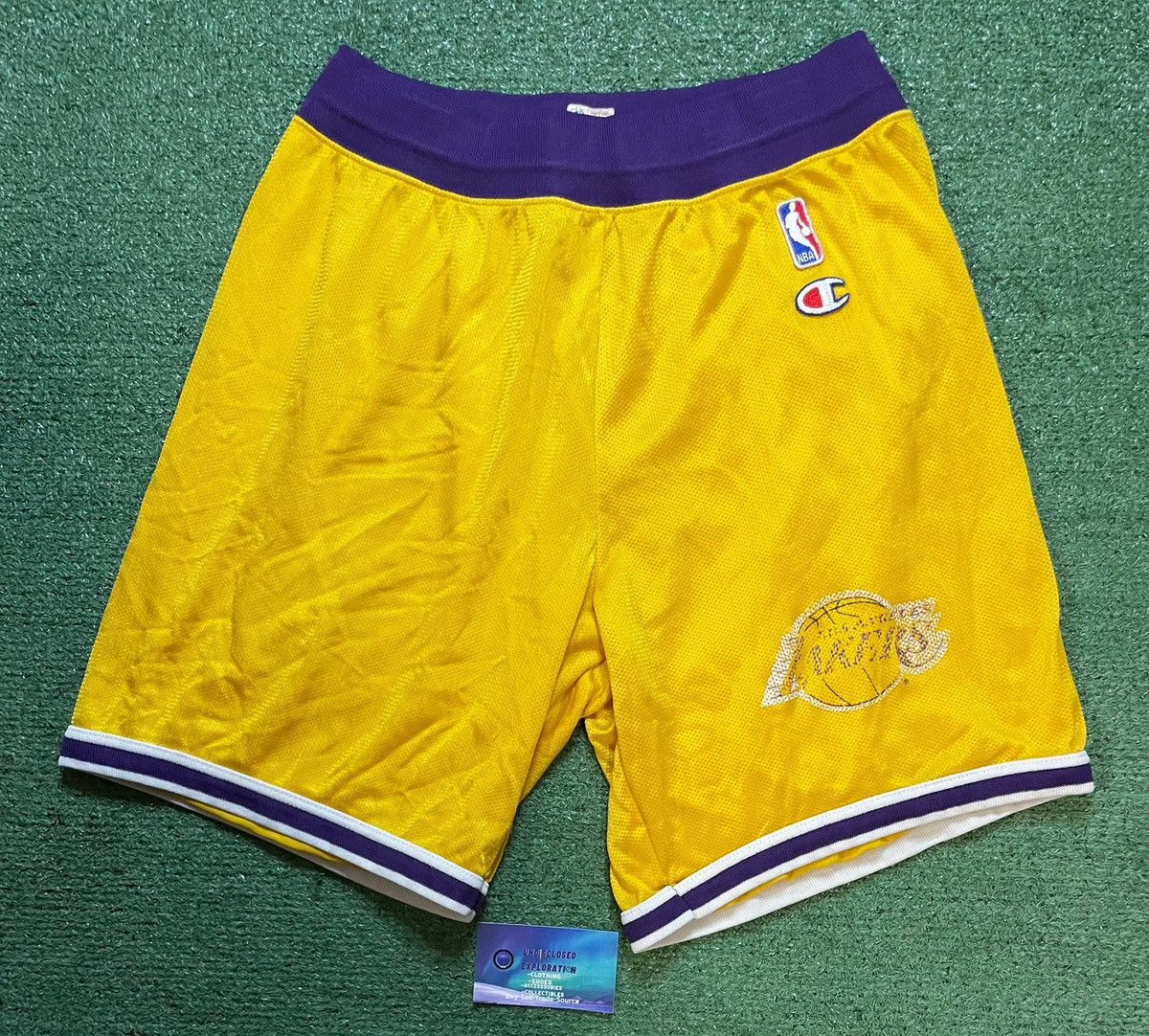 Champion Vintage 1990s Los Angeles Lakers champion shorts Size US 36 / EU 52 - 1 Thumbnail