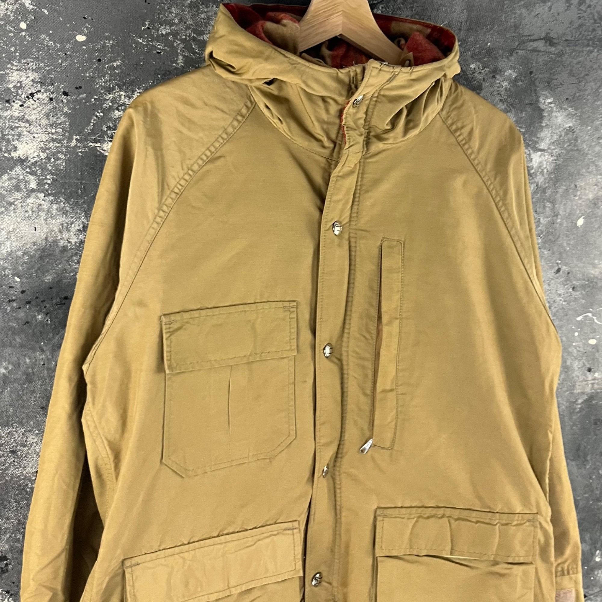 Vintage × Woolrich Woolen Mills Vintage 70’s Woolrich Parka jacket Size US L / EU 52-54 / 3 - 2 Thumbnail