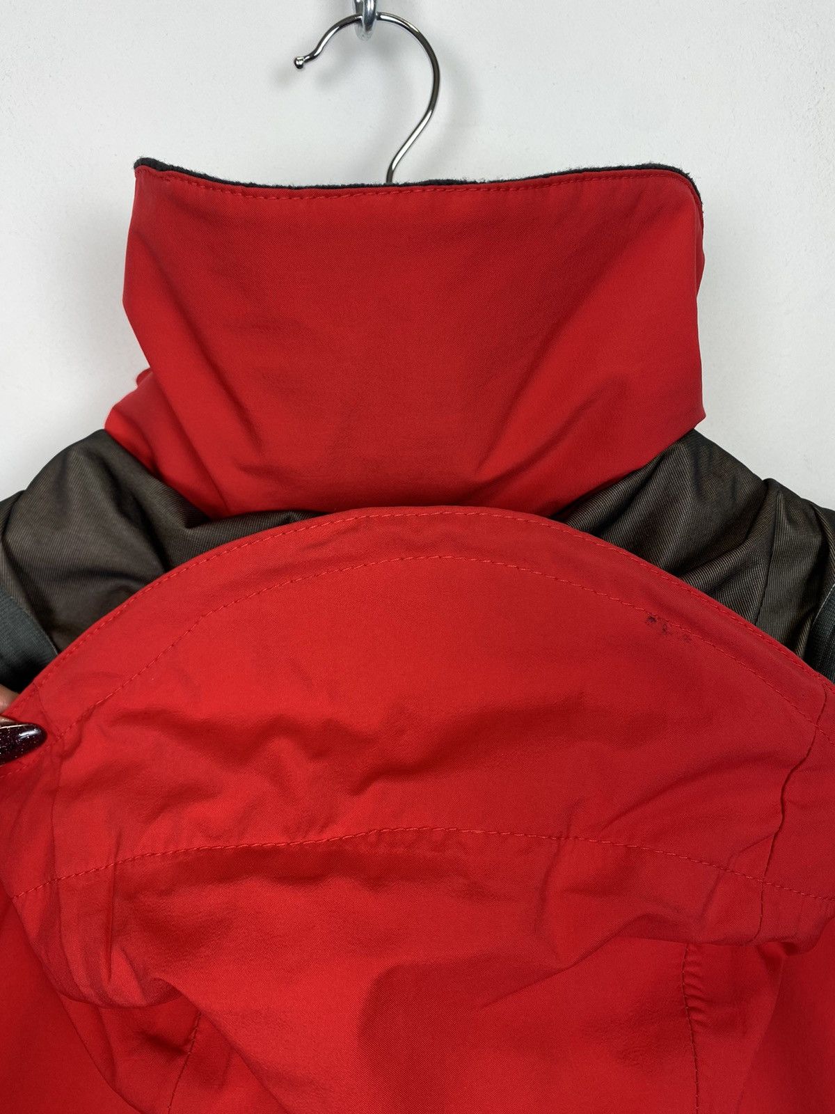 Goretex Vintage Sprayway Gore-Tex Mountain Jacket 208 B Jacket Women Size L / US 10 / IT 46 - 19 Thumbnail