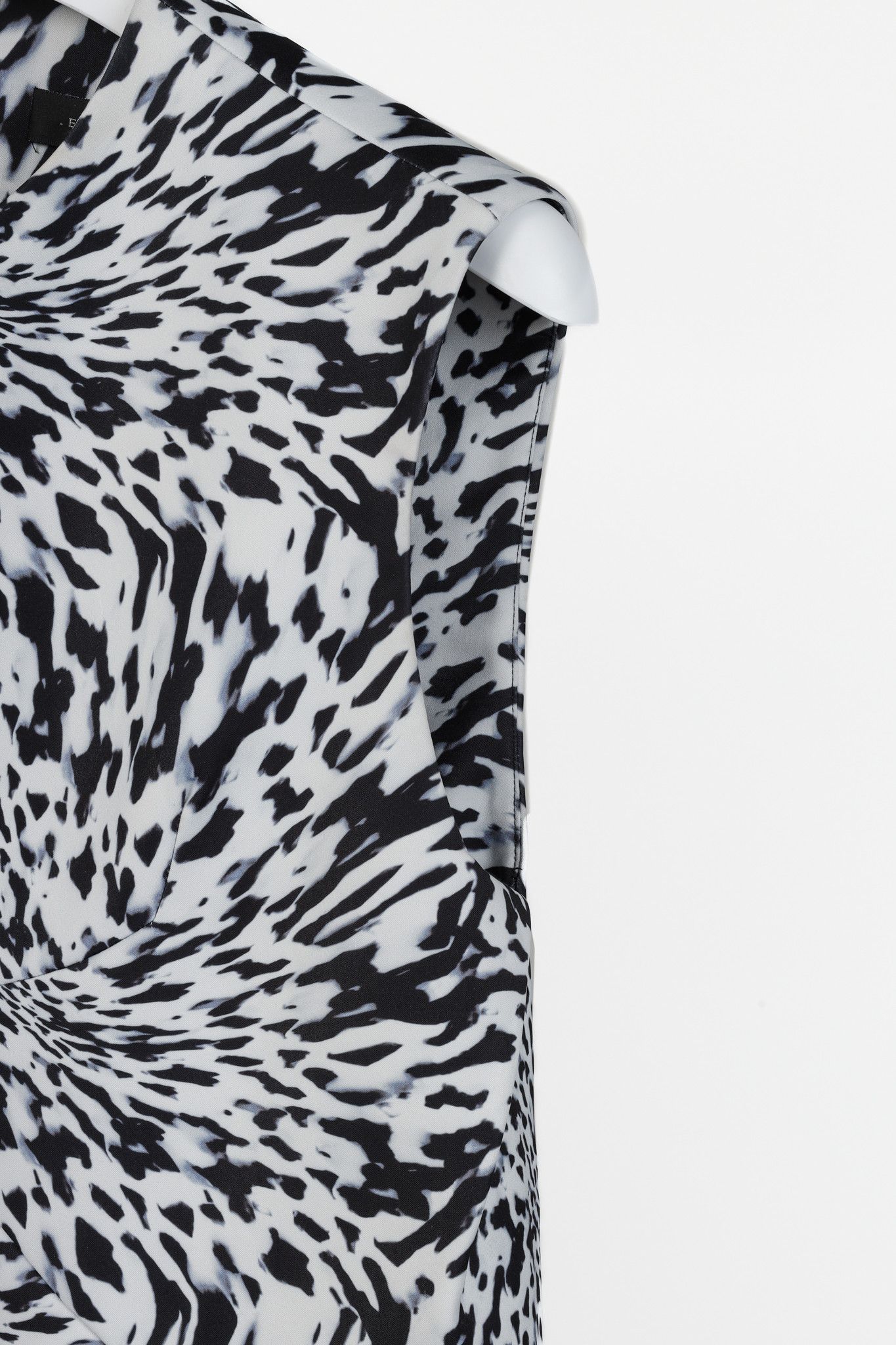 ELLERY Ellery Zebra Print Vest Size S / US 4 / IT 40 - 5 Thumbnail