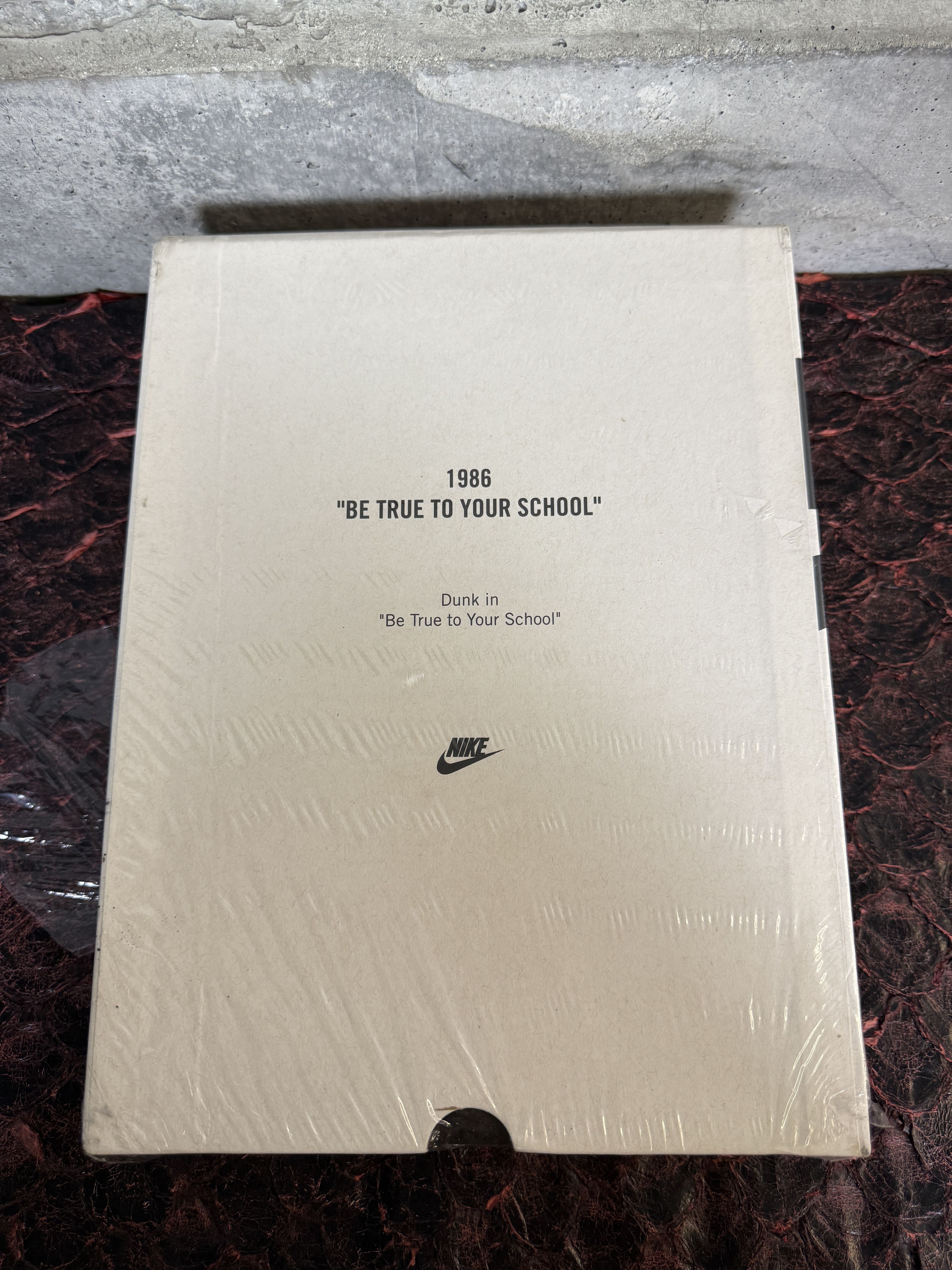Nike 790/1225 Nike Vintage Ad 1986 Be True To Your School Puzzle Size ONE SIZE - 6 Thumbnail