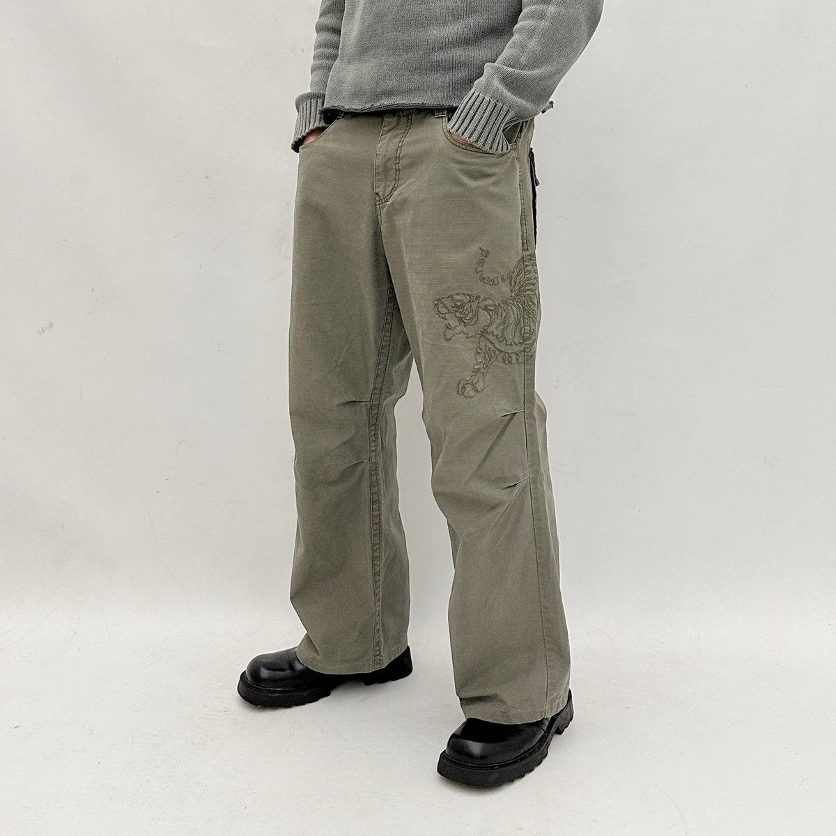 Bontage Lace Trousers ¥31,350 VENETIAN LACE' BAGGY TROUSERS – Libertine