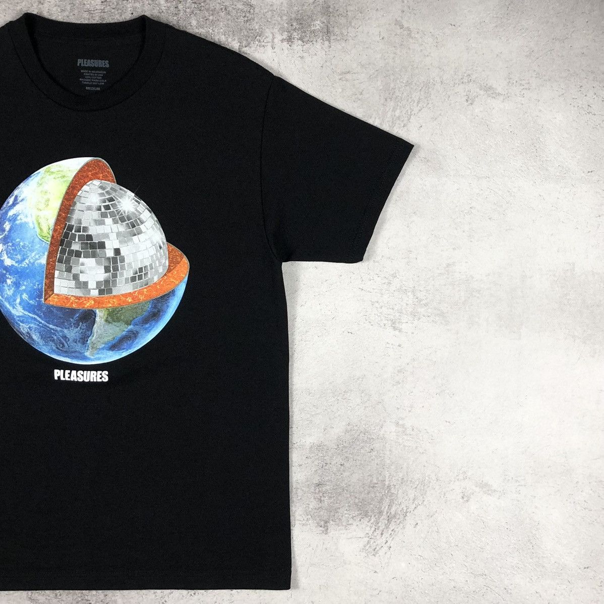 Pleasures Pleasures Dance Disco Ball Earth Graphic Tee Size US M / EU 48-50 / 2 - 6 Thumbnail