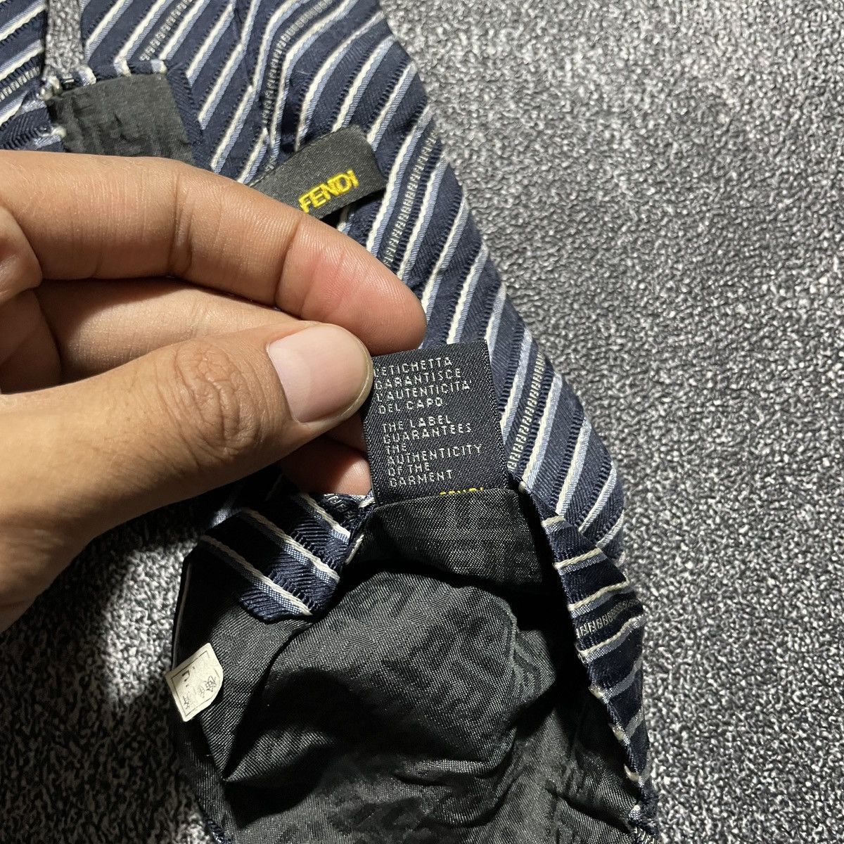 Fendi Fendi Vintage Silk Pattern Size ONE SIZE - 5 Thumbnail