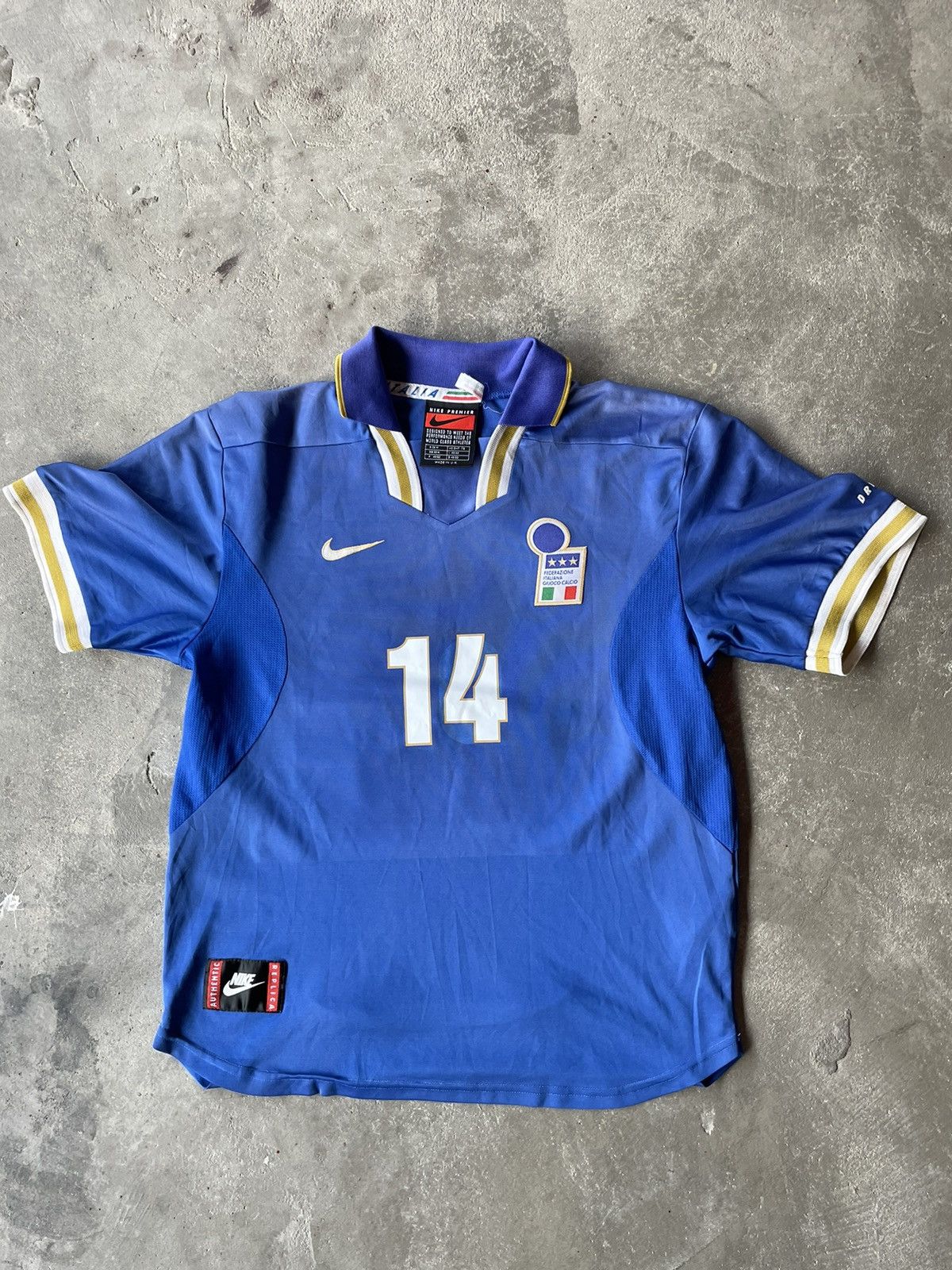 image of Nike Italy 1996 Home Jersey Del Piero 14 in Blue, Men's (Size Medium)