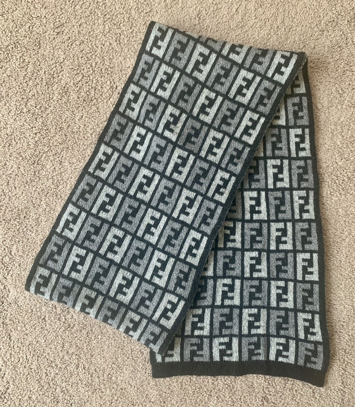 Fendi Authentic FENDI unisex FF monogram wool and cashmere scarf Size ONE SIZE - 2 Thumbnail