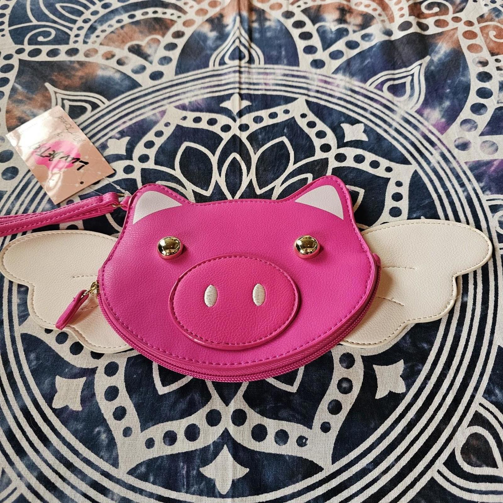 Designer Betsey Johnson When Pigs Fly Coin Purse Size ONE SIZE - 2 Thumbnail