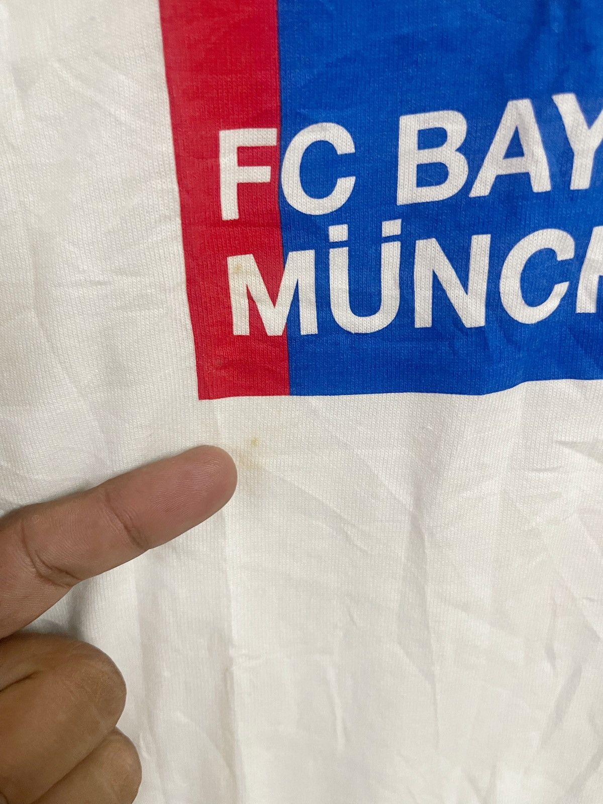 Sports Specialties Vintage 90’s Bayern Munchen T shirt VS Osaka FC T shirt L Size US L / EU 52-54 / 3 - 5 Thumbnail