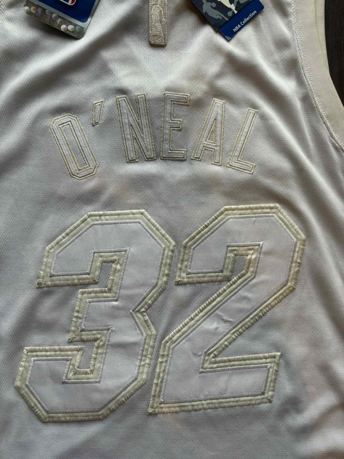 Champion NEW Shaquille O'Neal Miami Heat allwhite NBA jersey size L Size US L / EU 52-54 / 3 - 6 Thumbnail