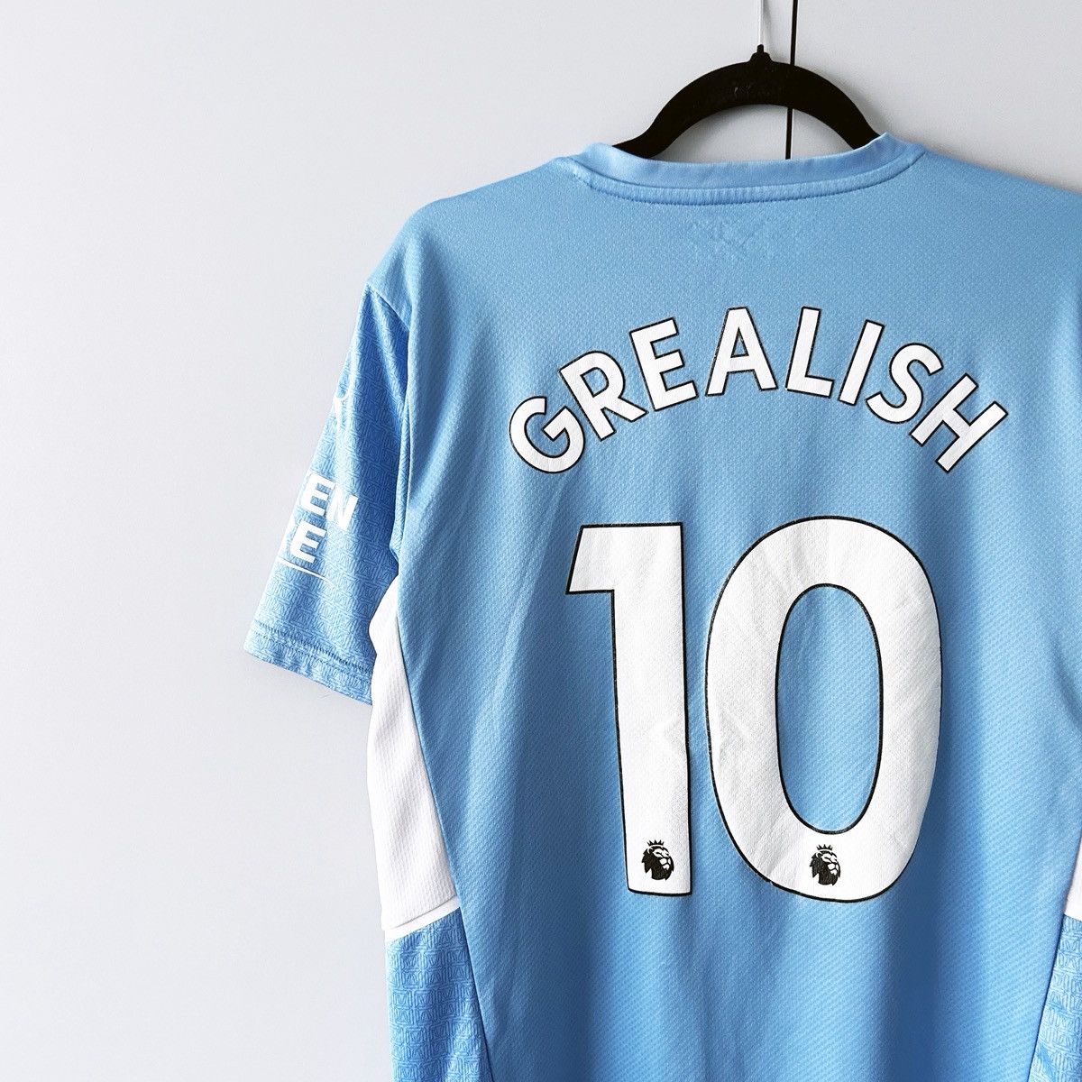 Puma Manchester city 2021 Grealish jersey #10 puma Size US M / EU 48-50 / 2 - 3 Thumbnail