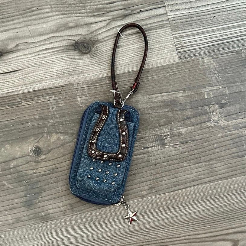 Other no brand denim flip phone wallet keychain Size ONE SIZE - 1 Thumbnail