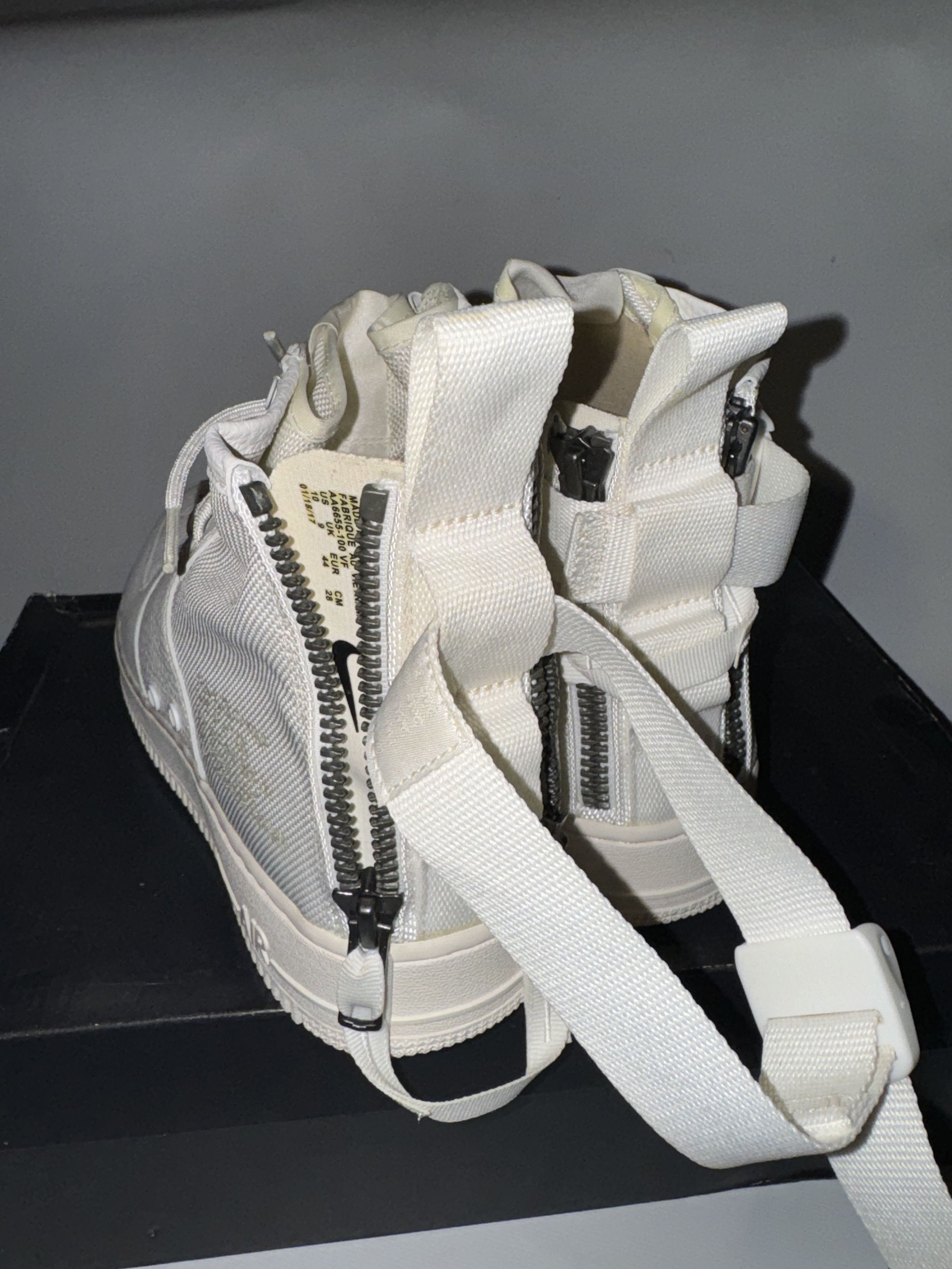 Nike Nike SF Air Force 1 "Triple Ivory" (Rare) Size US 10 / EU 43 - 4 Thumbnail