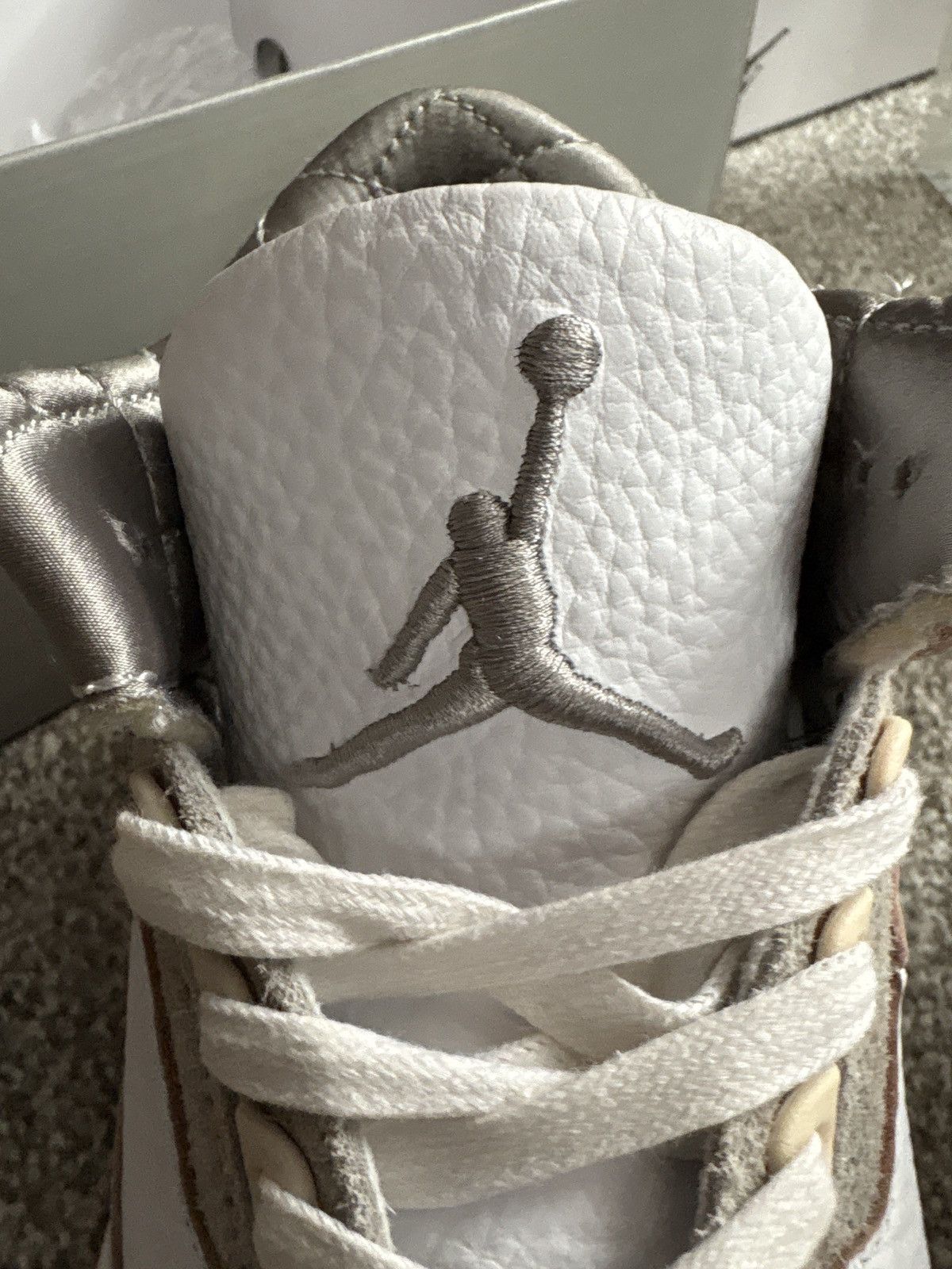 A Ma Maniere × Nike Jordan 3 a Ma Maniére Size US 9.5 / EU 42-43 - 10 Thumbnail