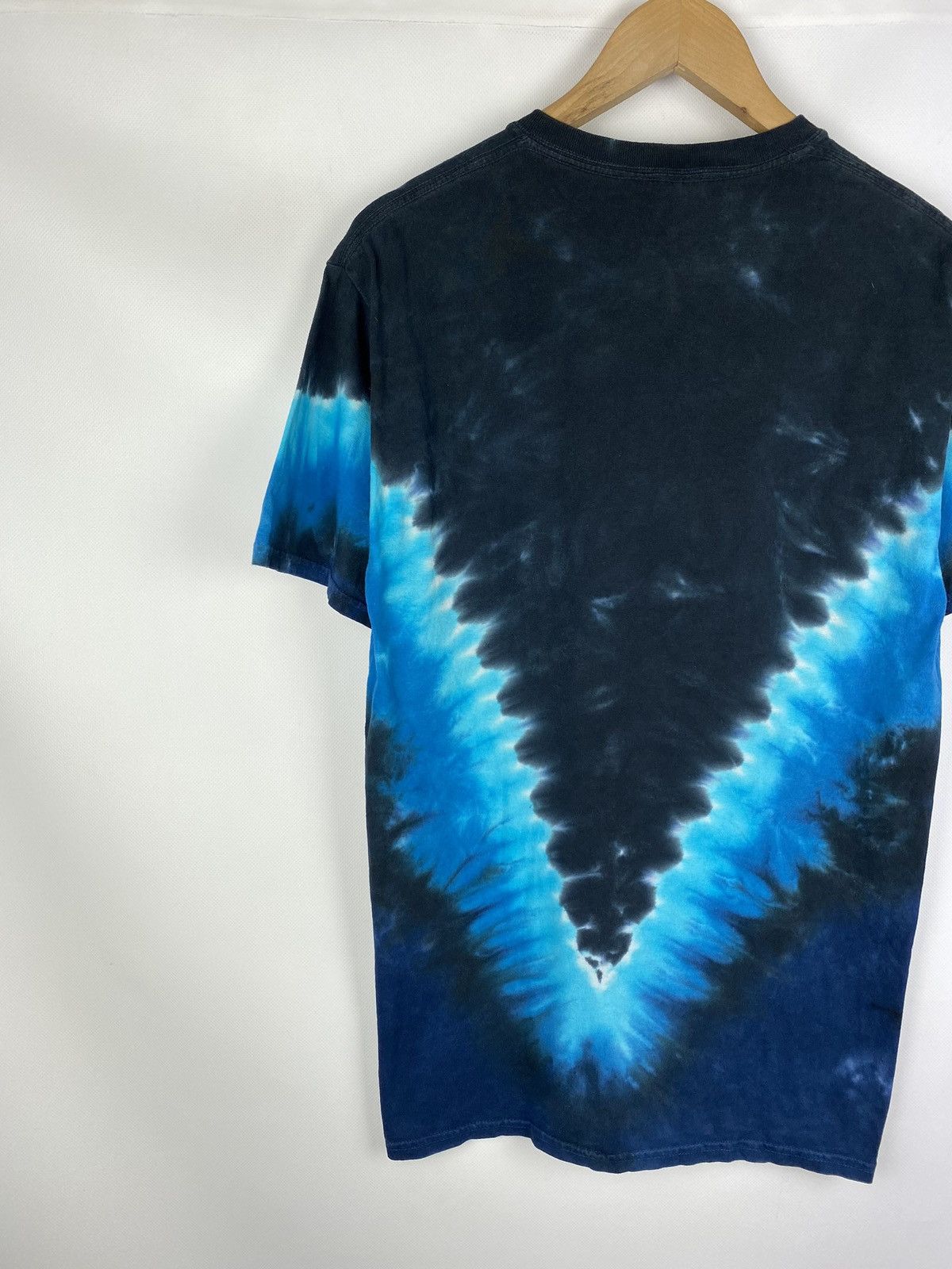 Band Tees Pink Floyd The Dark Side Of The Moon vintage band t shirt Size US M / EU 48-50 / 2 - 12 Thumbnail
