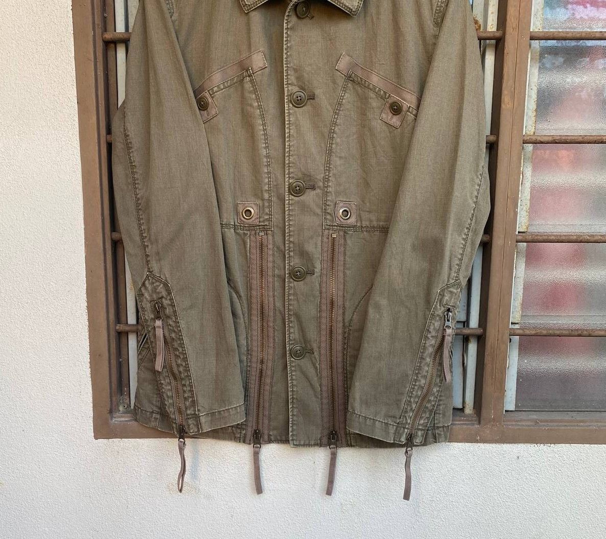 20471120 × 5351 POUR LES HOMMES × Le Grande Bleu (L.G.B.) RARE 291295 HOMME ROCK N ROLL UTILITY SURVIVAL JACKET Size US M / EU 48-50 / 2 - 3 Thumbnail