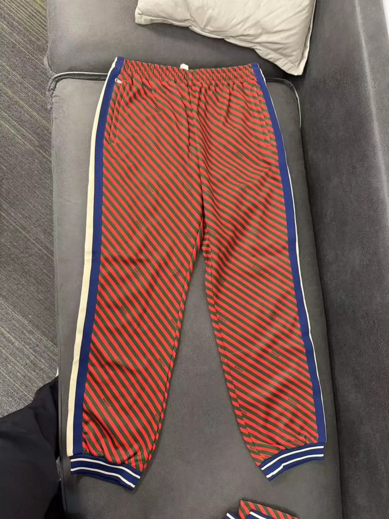 Gucci Gucci SizeM Vintage red and green oblique striped casual sp Size US 32 / EU 48 - 1 Thumbnail