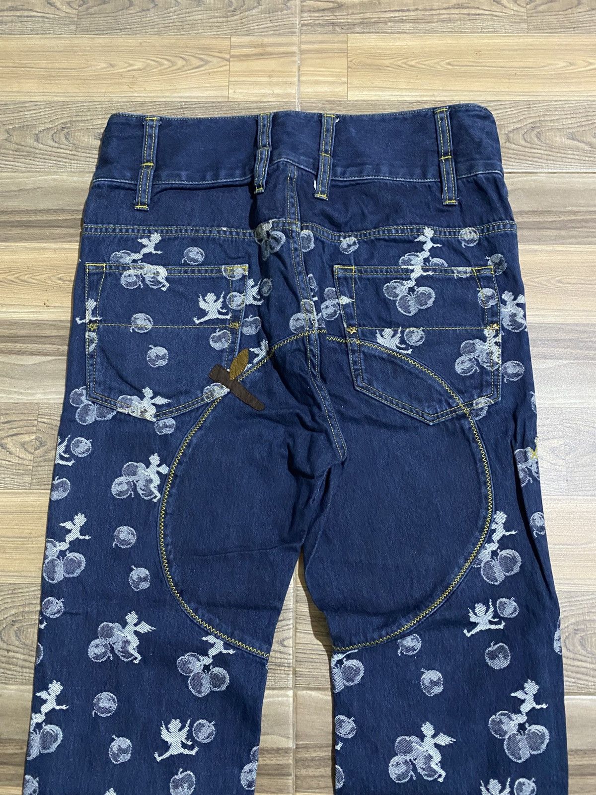 Frapbois × Issey Miyake × Japanese Brand 🇯🇵 FRAPBOIS CHERRY PRINT JEANS Size US 30 / EU 46 - 2 Thumbnail