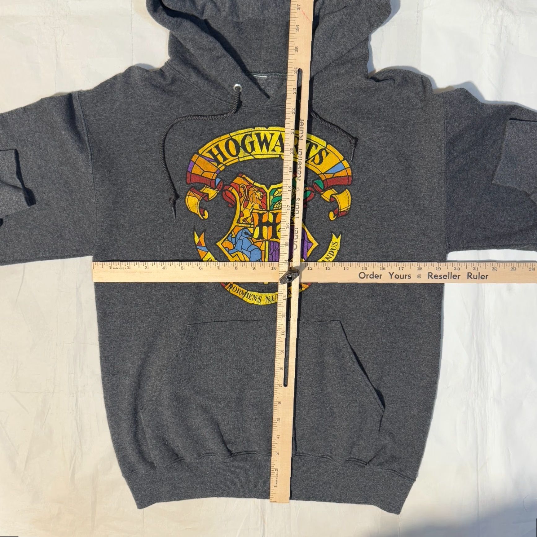 Vintage Harry Potter Hogwarts School Of Wizardry Crest Adult Gray Pull-Over Hoodie S Mens Hoodie Gray Nike Sportswear Pull-Over Hooded Size US S / EU 44-46 / 1 - 2 Thumbnail