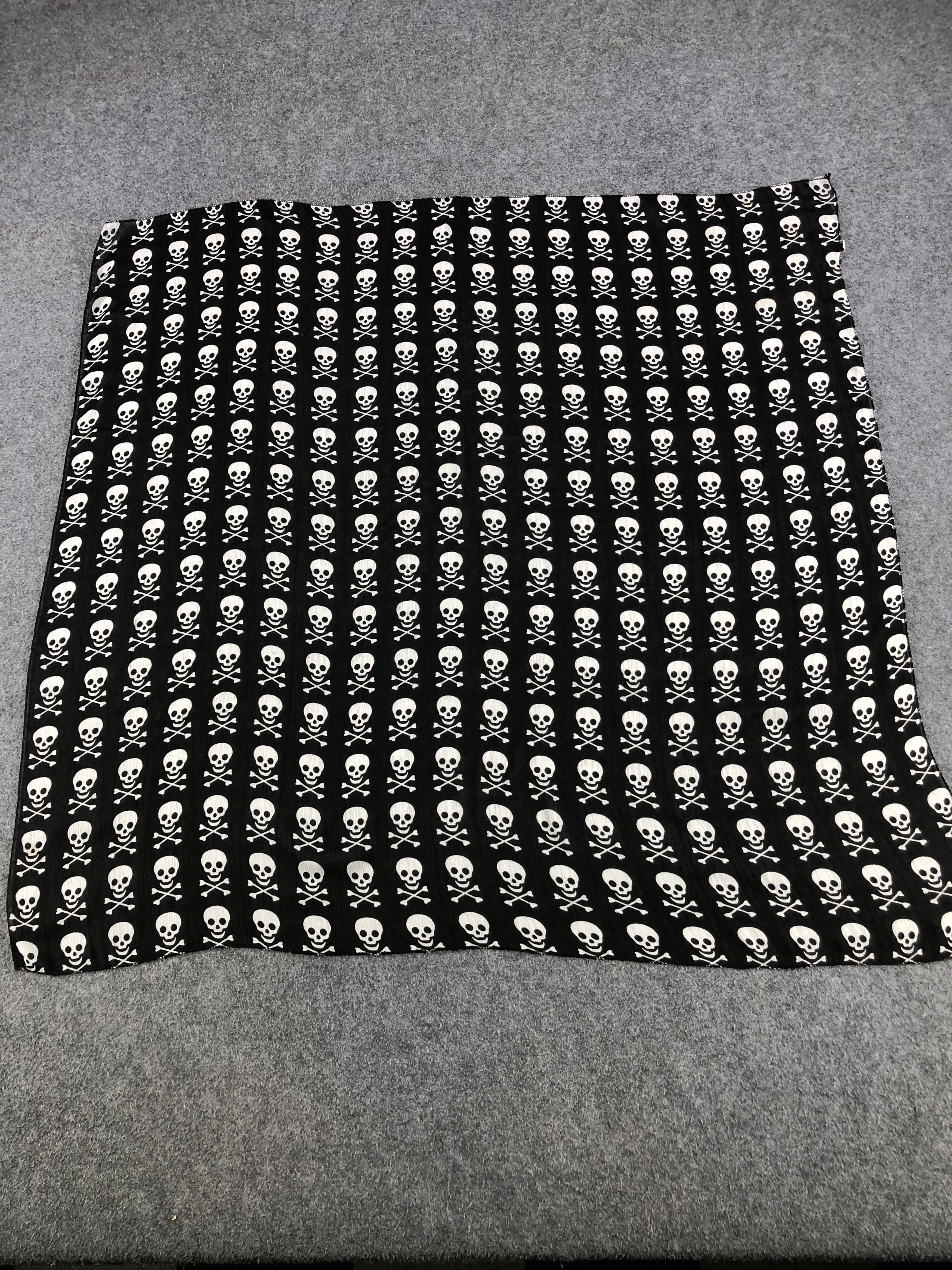 Seditionaries Full Print Skulls and Bones Pirates Scarf M249 Size ONE SIZE - 2 Thumbnail