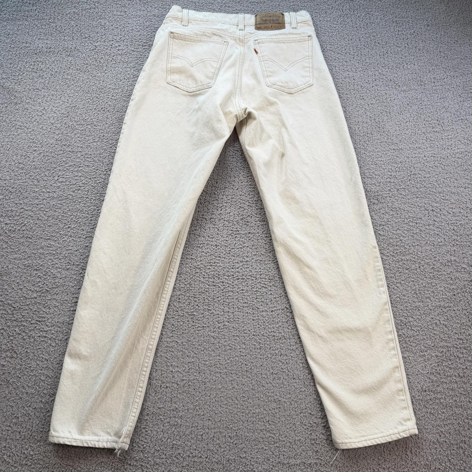 Levi's Vintage Levis 550 Relaxed Fit Jeans Made In USA Cream 33x32 Size US 33 - 2 Thumbnail