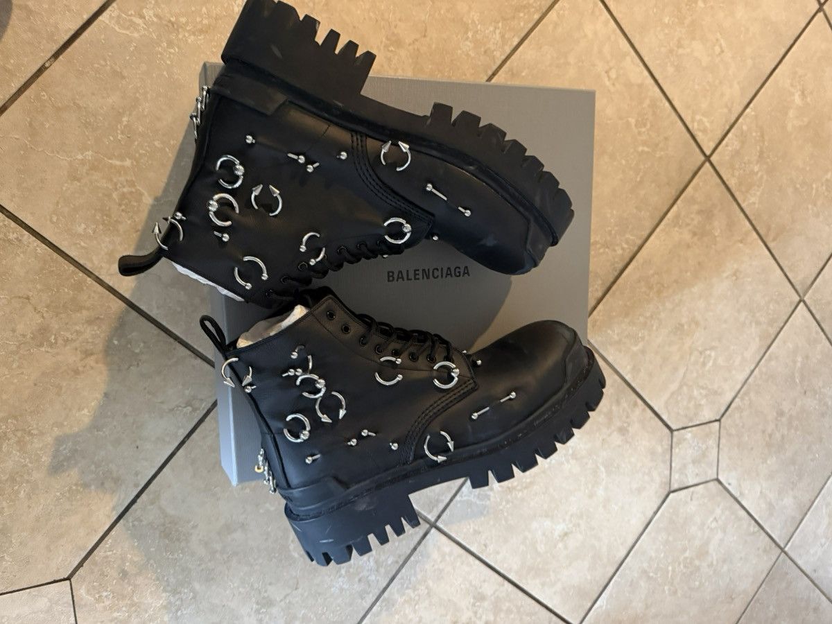Balenciaga Balenciaga black leather piercing strike boots 43 Size US 10 / EU 43 - 5 Thumbnail