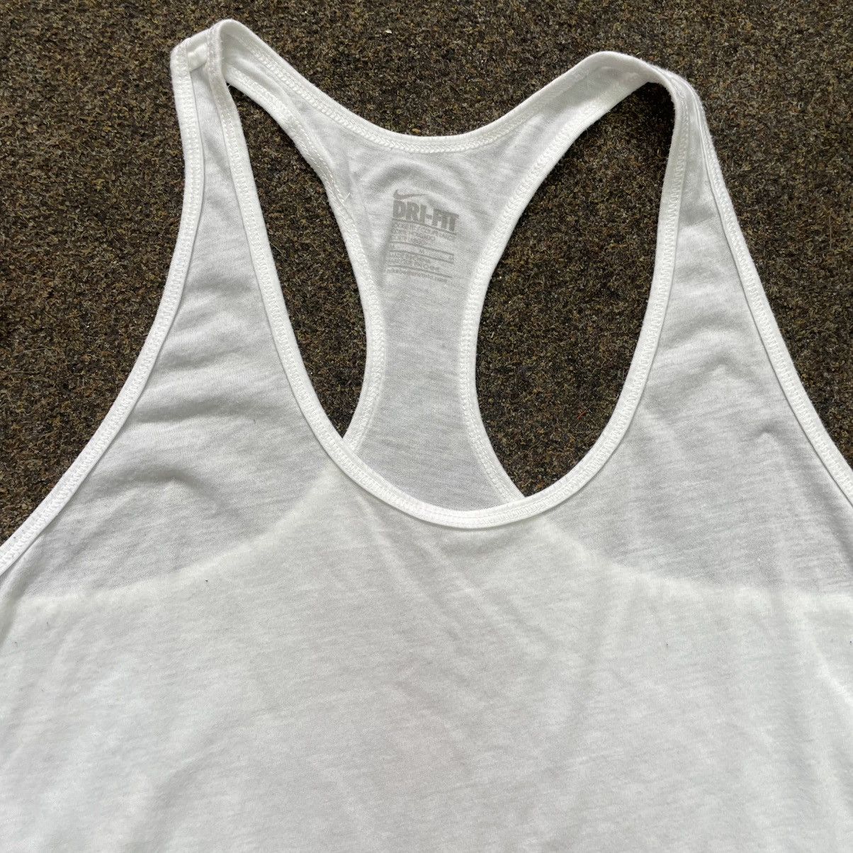 Vintage Vintage 90s Nike Racerback Tank Top Y2K Streetwear Faded M Size US M / EU 48-50 / 2 - 3 Thumbnail
