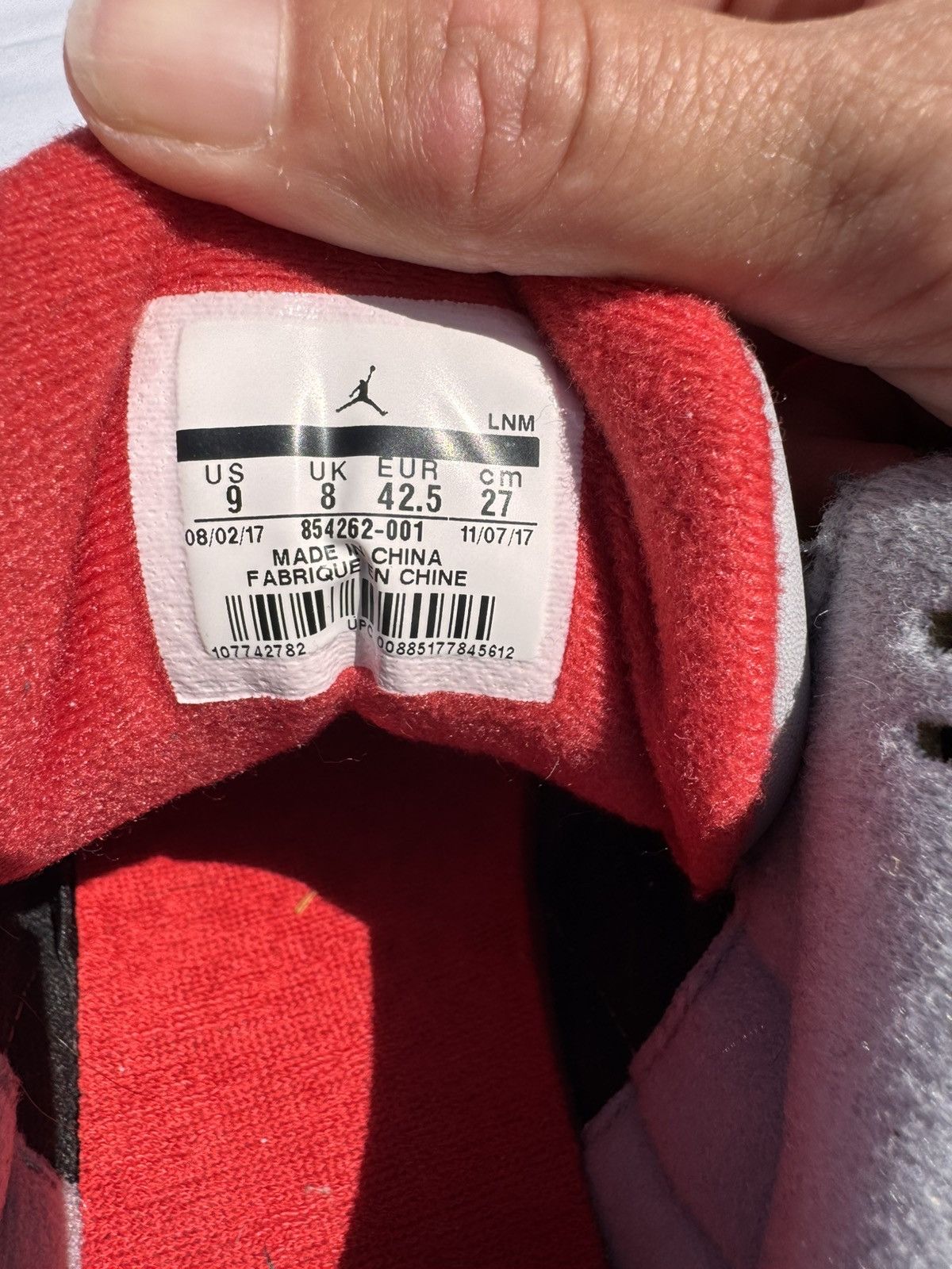 Nike 2018 Nike Jordan 3 Retro OG Size US 9 / EU 42 - 4 Thumbnail