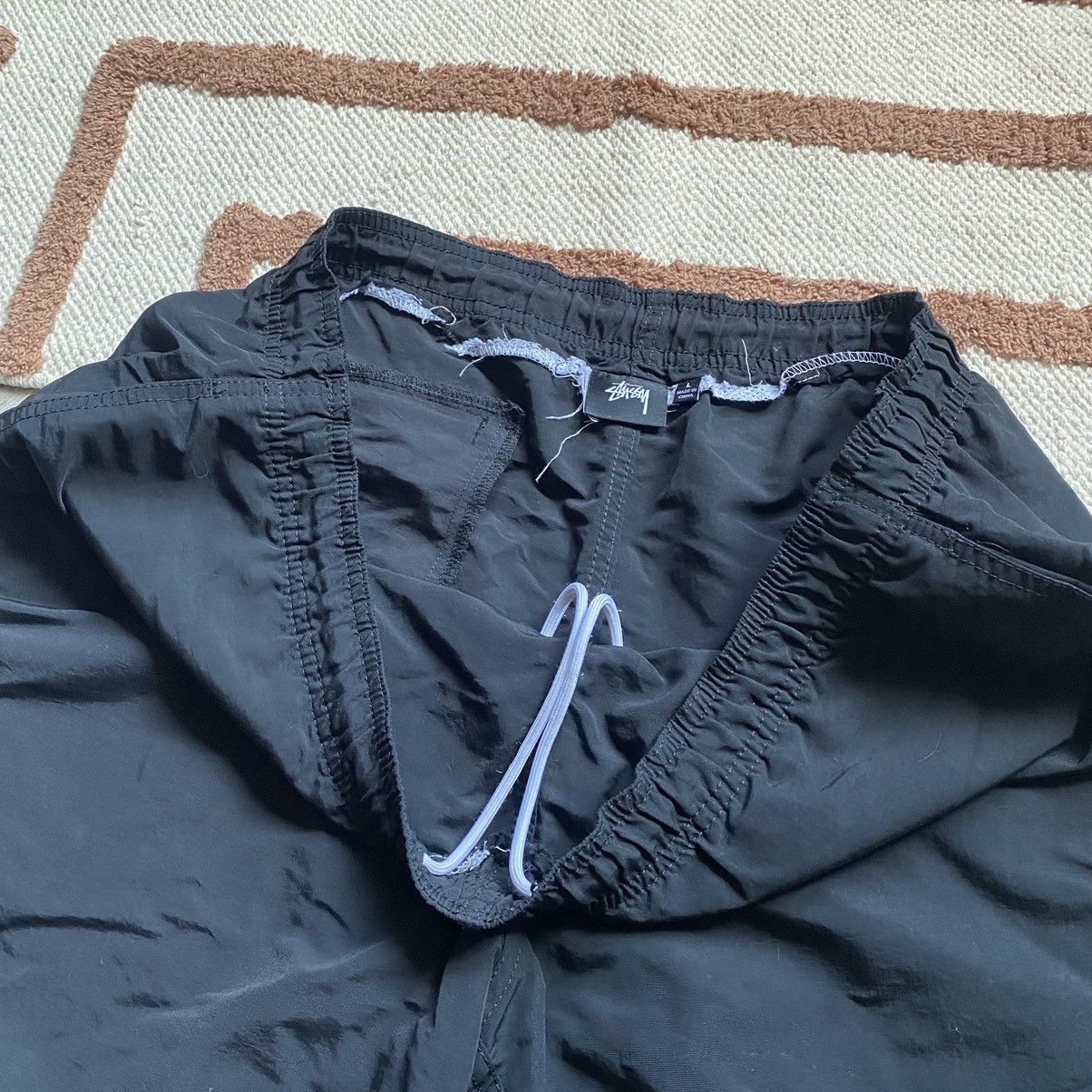 Stussy STUSSY Y2K NYLON MINIMAL LOGO SHORTS Size US 34 / EU 50 - 4 Thumbnail