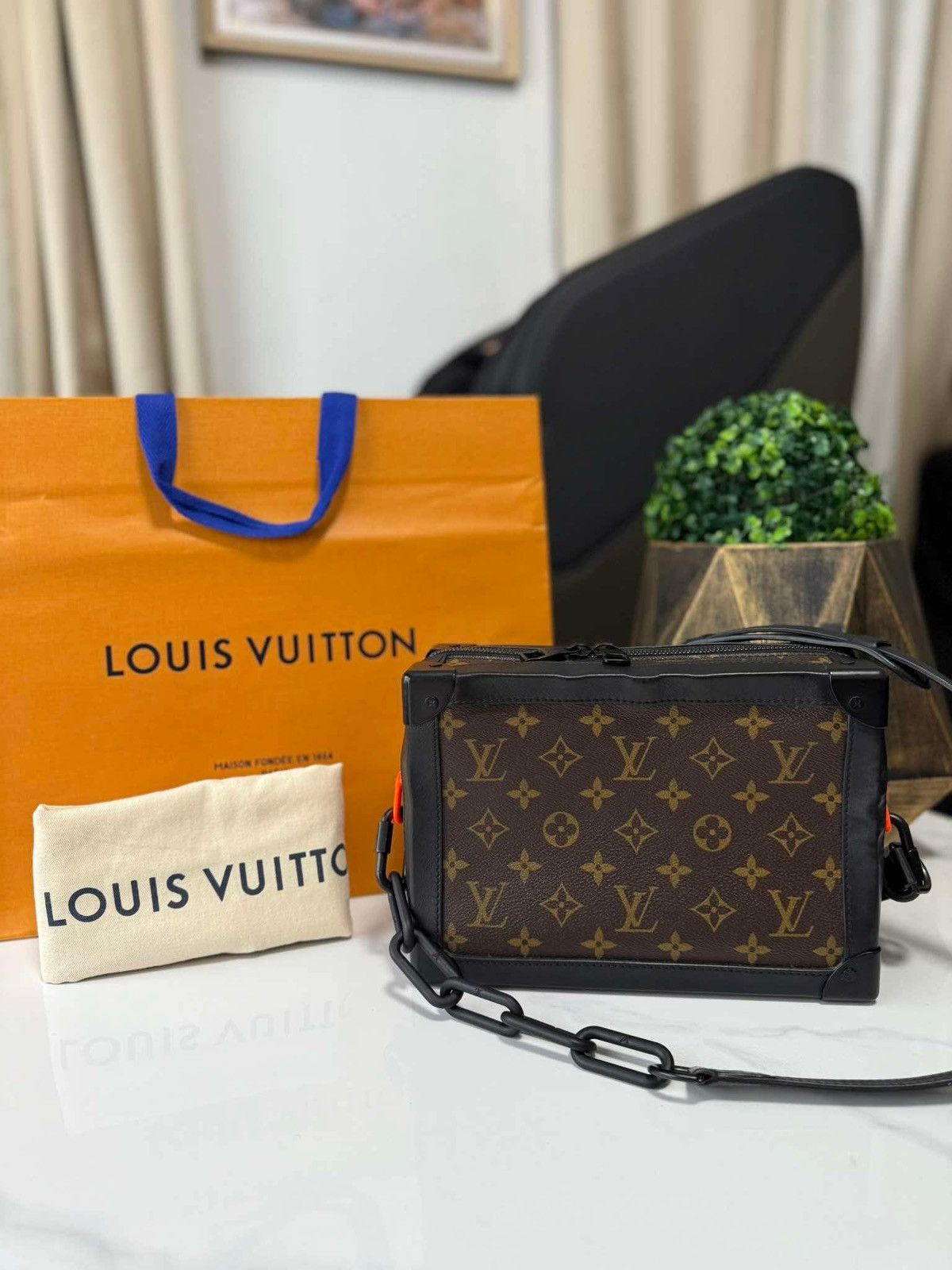 Louis Vuitton Louis Vuitton Soft Trunk Size ONE SIZE - 3 Thumbnail