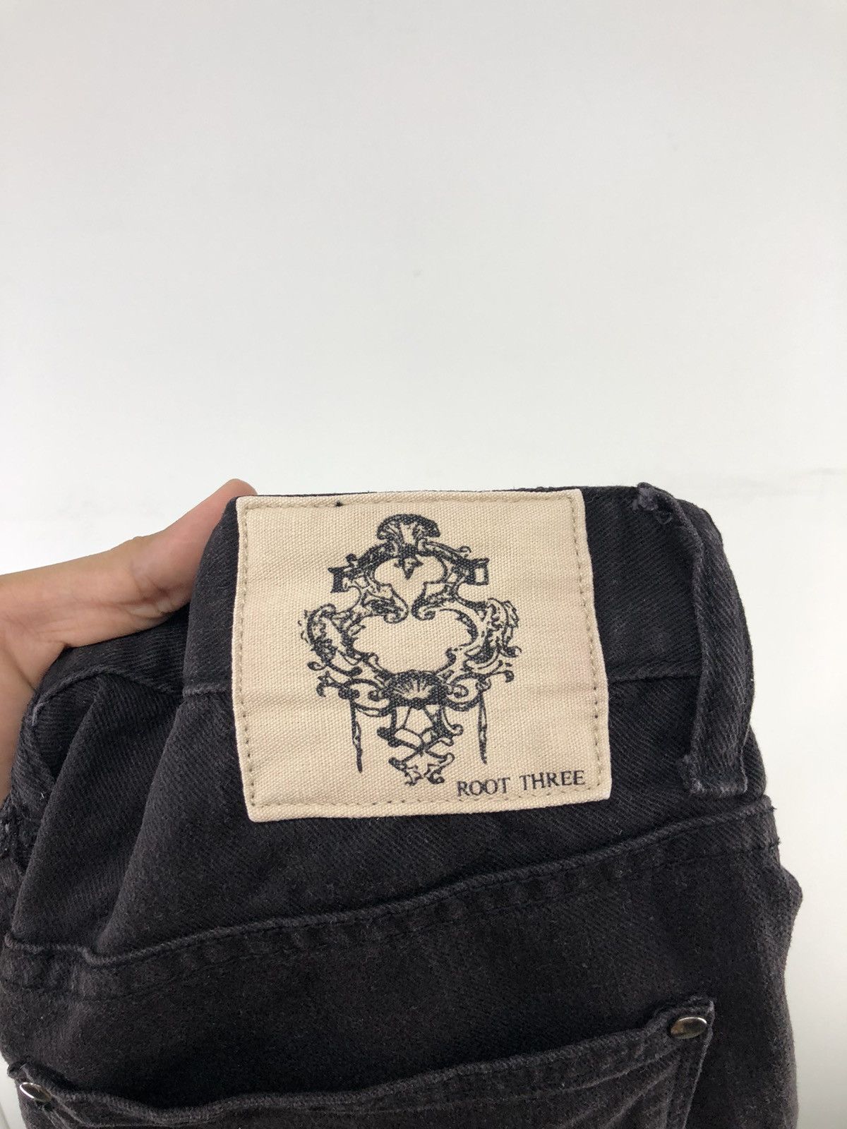Japanese Brand Japanese Brand Root Three Distressed Black Jeans Size US 31 - 18 Thumbnail