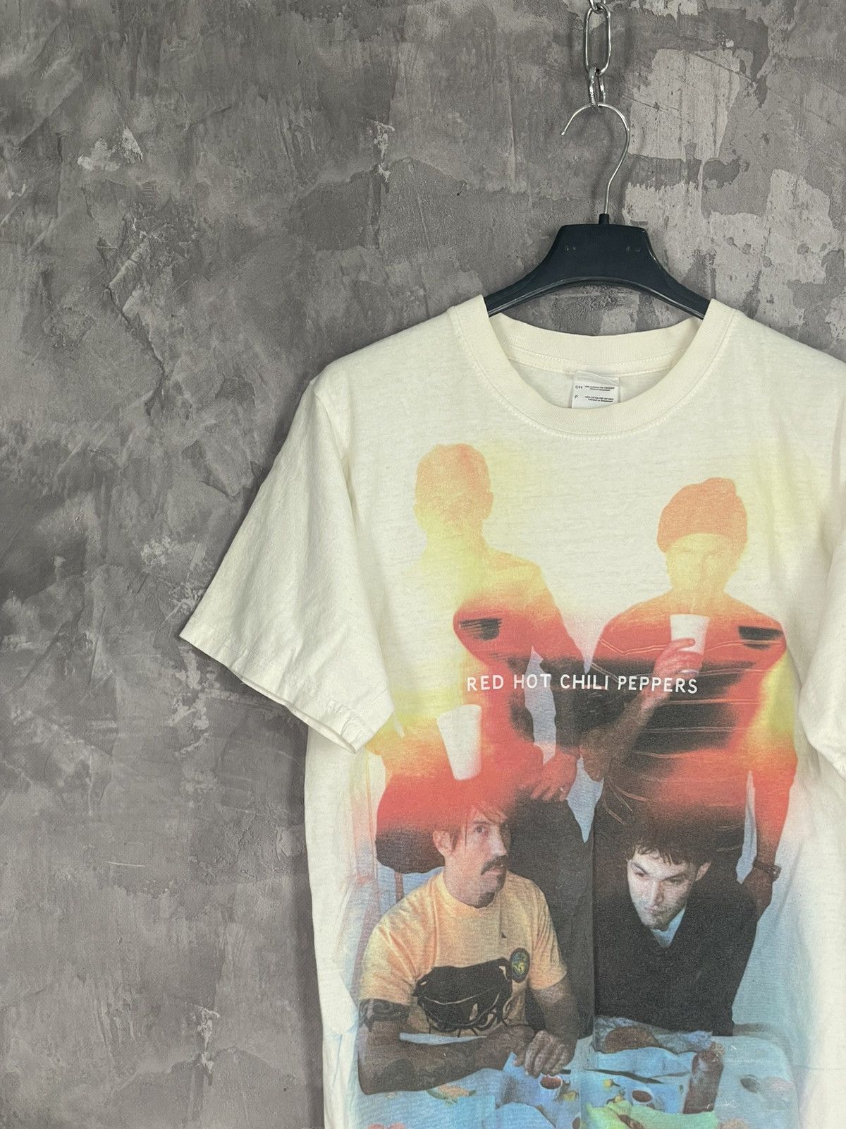 Band Tees Vintage 90s Red Hot Chili Peppers Tee T Shirt Size US S / EU 44-46 / 1 - 3 Thumbnail