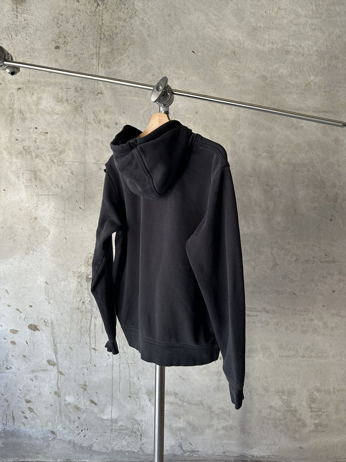 Nike Y2K Vintage Black Nike hoodie Size US L / EU 52-54 / 3 - 2 Thumbnail