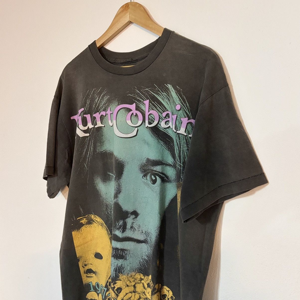 Band Tees KURT COBAIN VINTAGE TEES BOOTLEG Size US XL / EU 56 / 4 - 4 Thumbnail