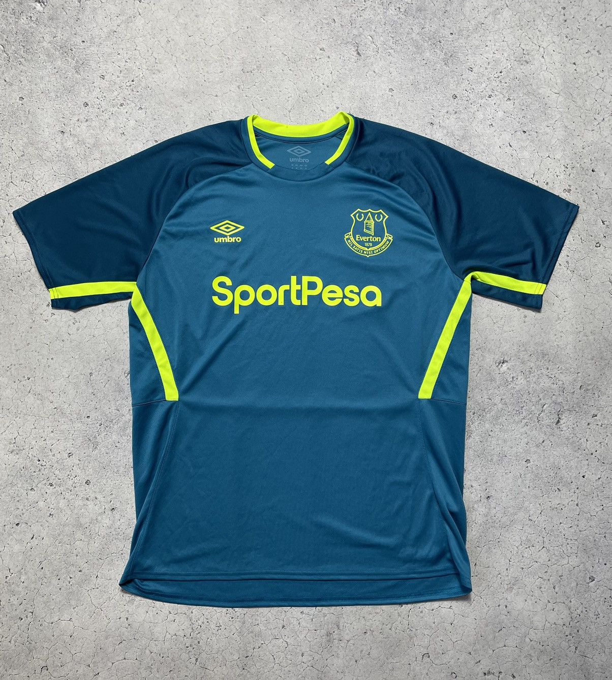 Umbro × Vintage Vintage Soccer Jersey Umbro FC Everton 2019/2020 Size US XL / EU 56 / 4 - 1 Thumbnail