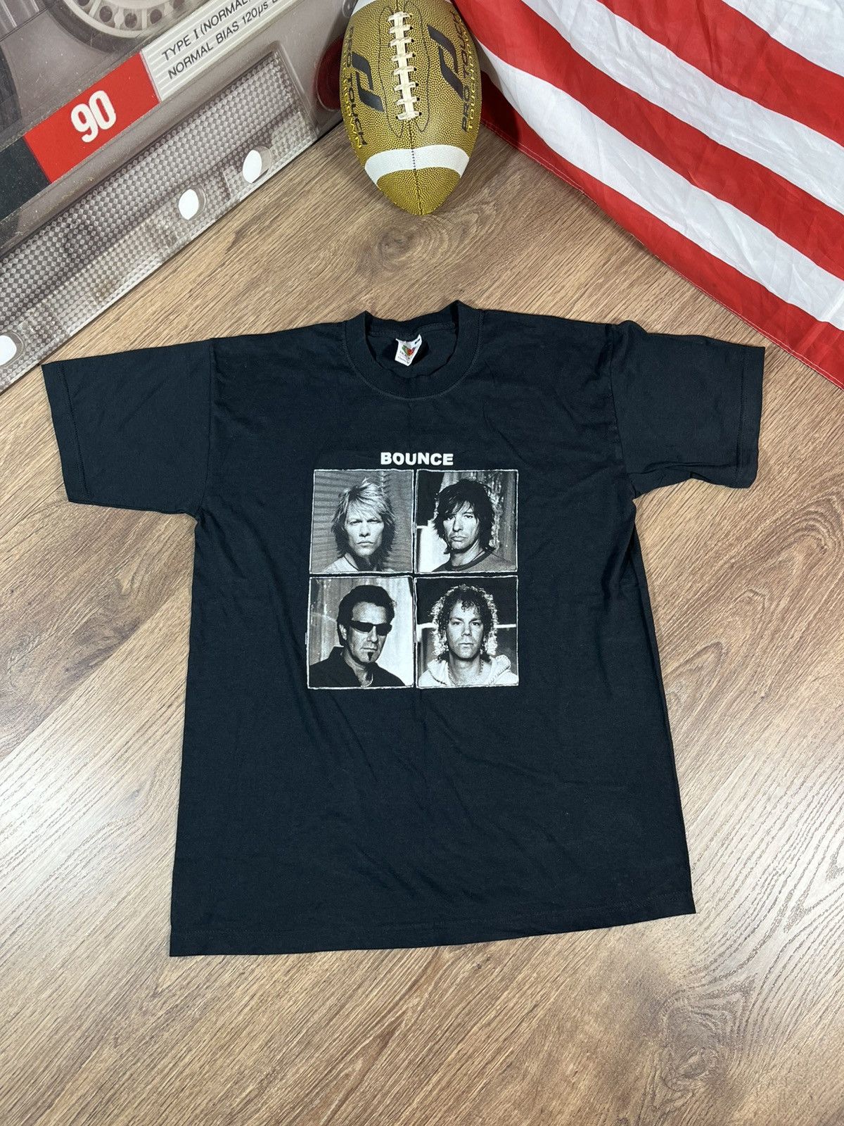 Band Tees Vintage Bon Jovi Bounce Concert Tour 2003 T Shirt Size US M / EU 48-50 / 2 - 1 Thumbnail