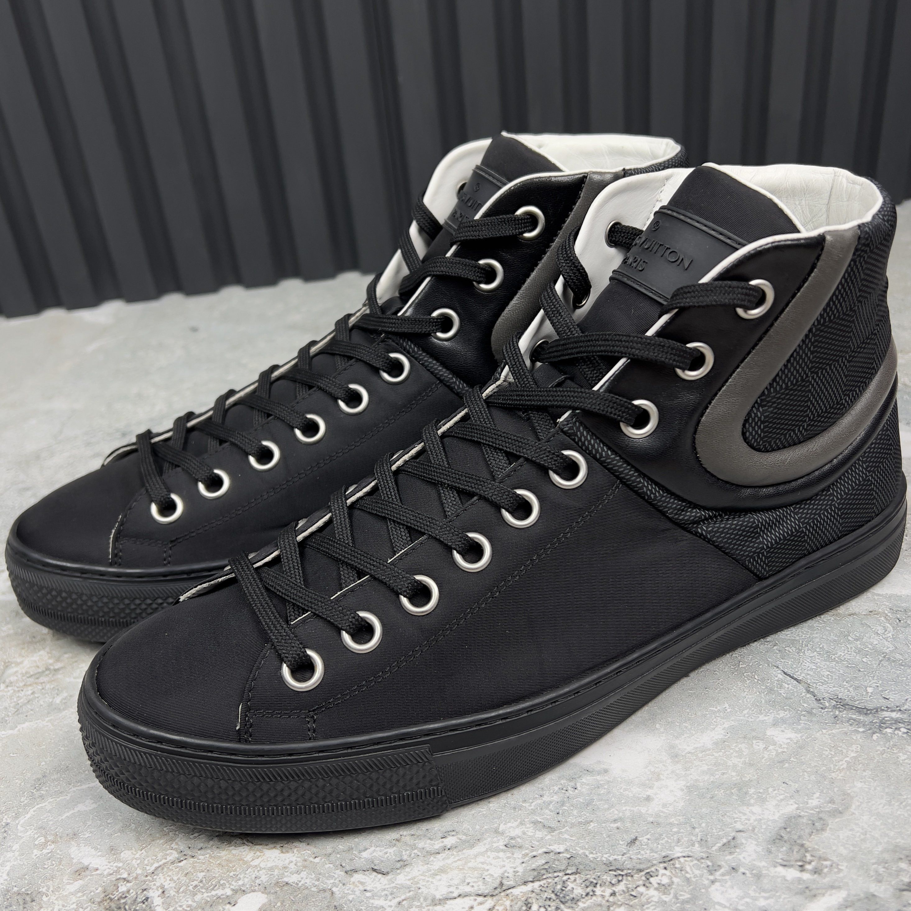 Louis Vuitton Louis Vuitton Sprinter Sneakers High LV Damier Nylon Size US 9 / EU 42 - 1 Thumbnail