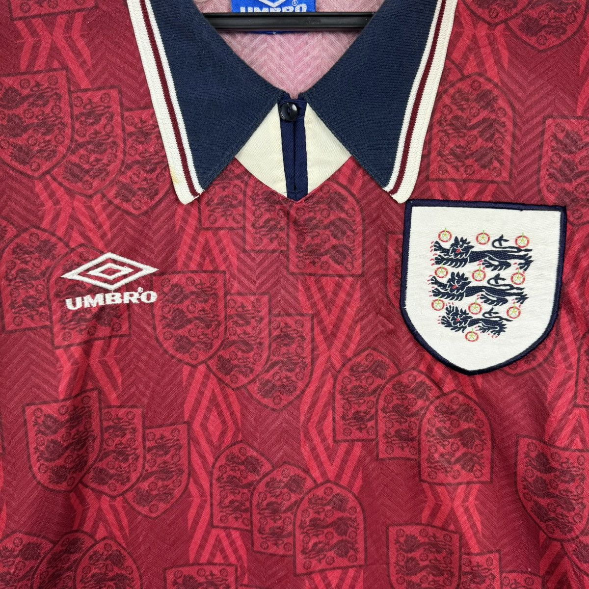Vintage Vintage 90s England Jersey Umbro 1994/1995 Size US L / EU 52-54 / 3 - 4 Thumbnail