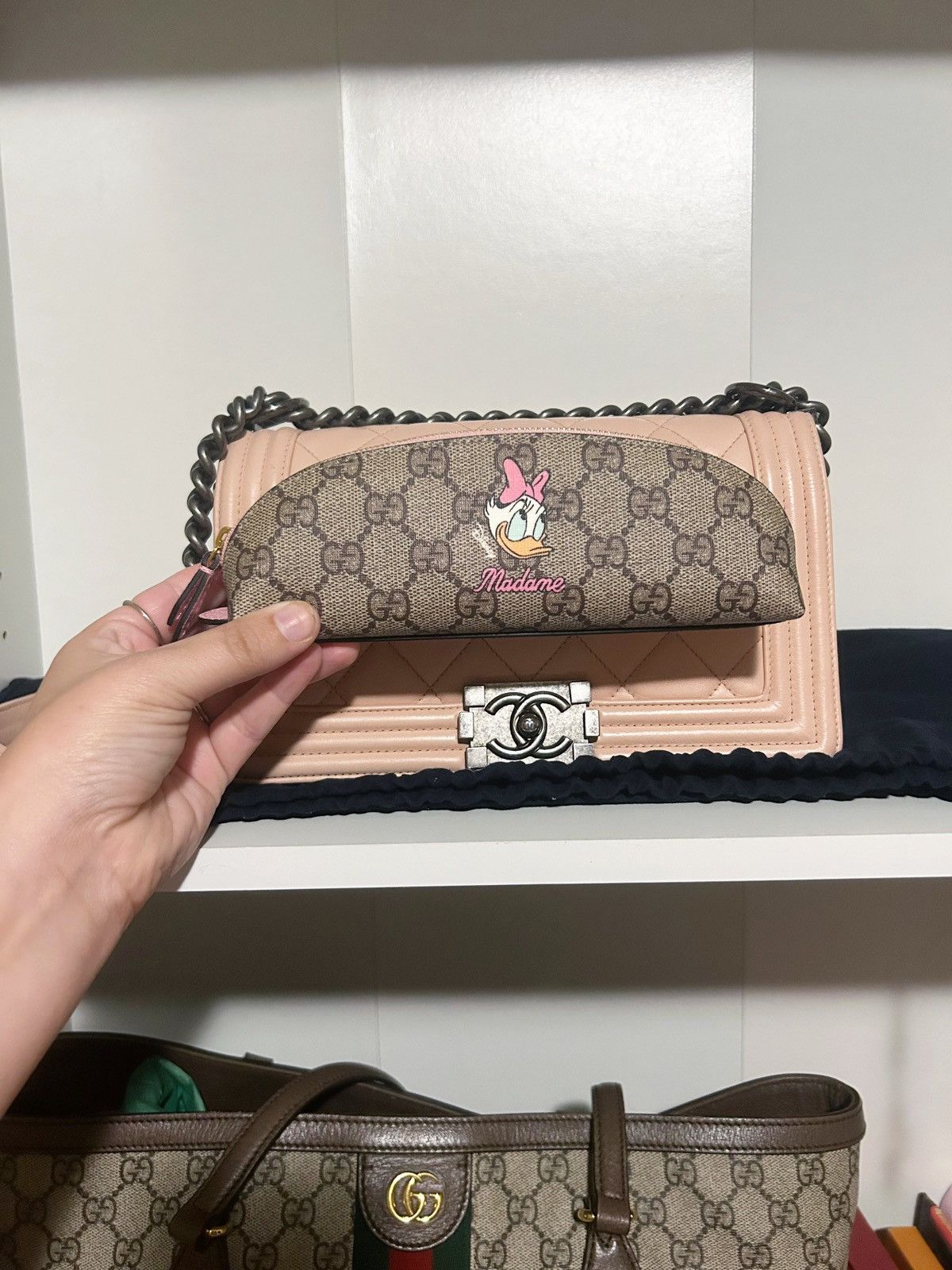 Gucci Authentic Gucci x Disney Limited Ed. Daisy Duck Pencil Pouch Size ONE SIZE - 9 Thumbnail